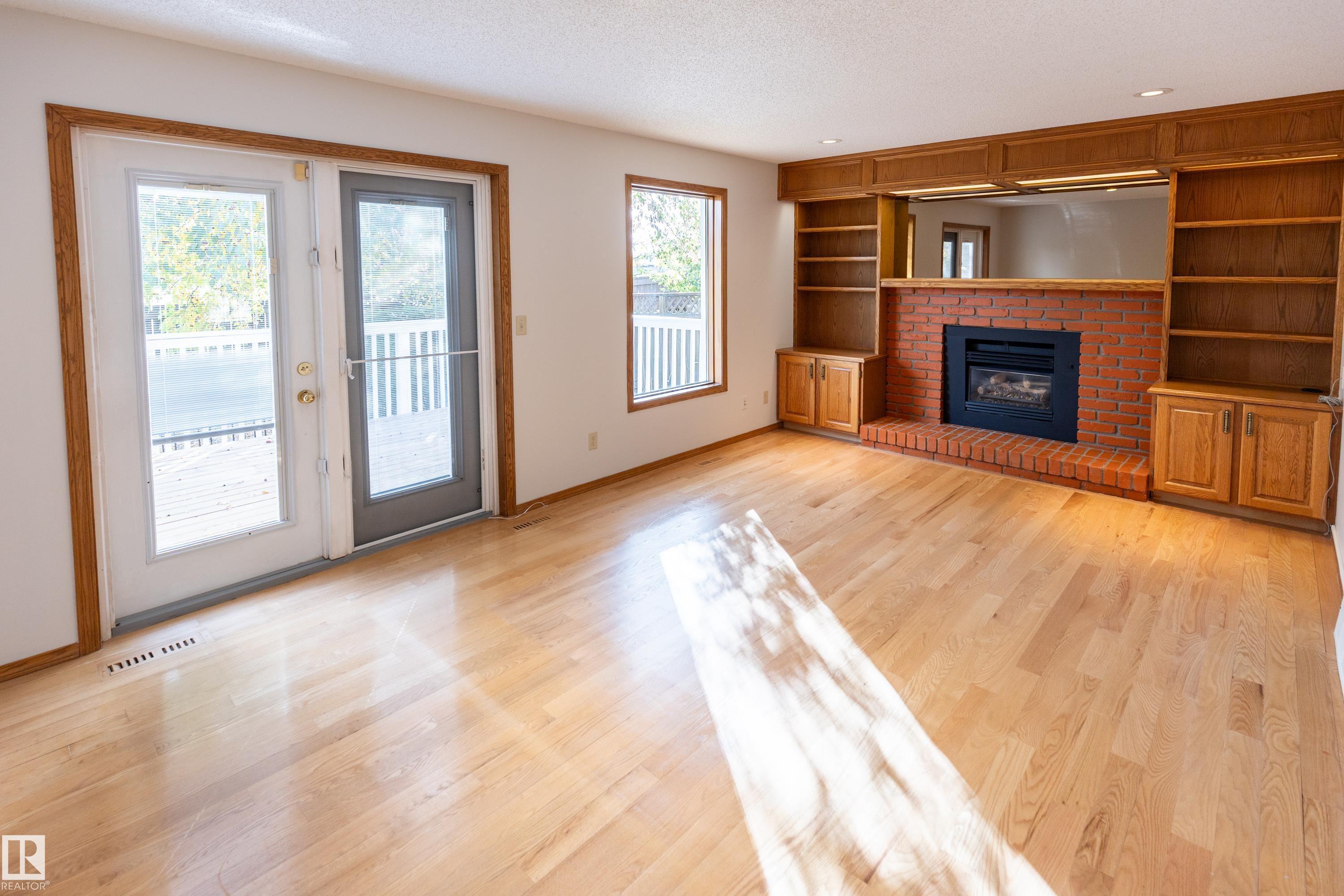 Photo 15 at 50 Hillside Crescent, Heritage Hills, Sherwood Park