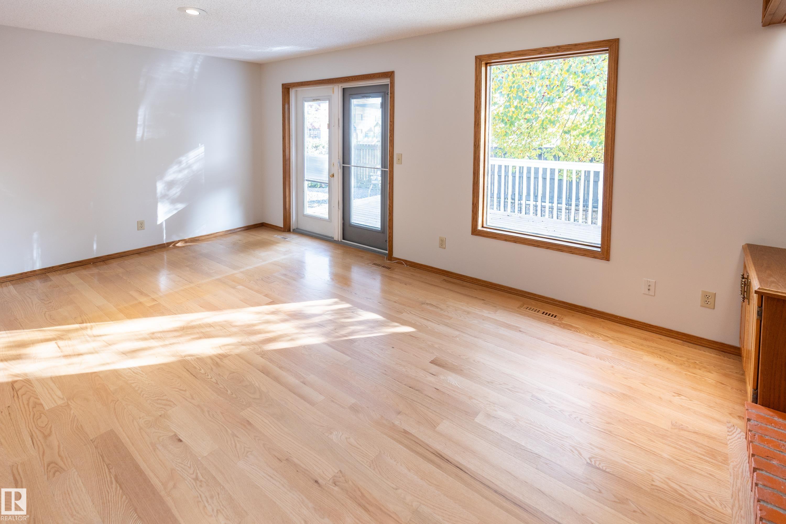 Photo 19 at 50 Hillside Crescent, Heritage Hills, Sherwood Park