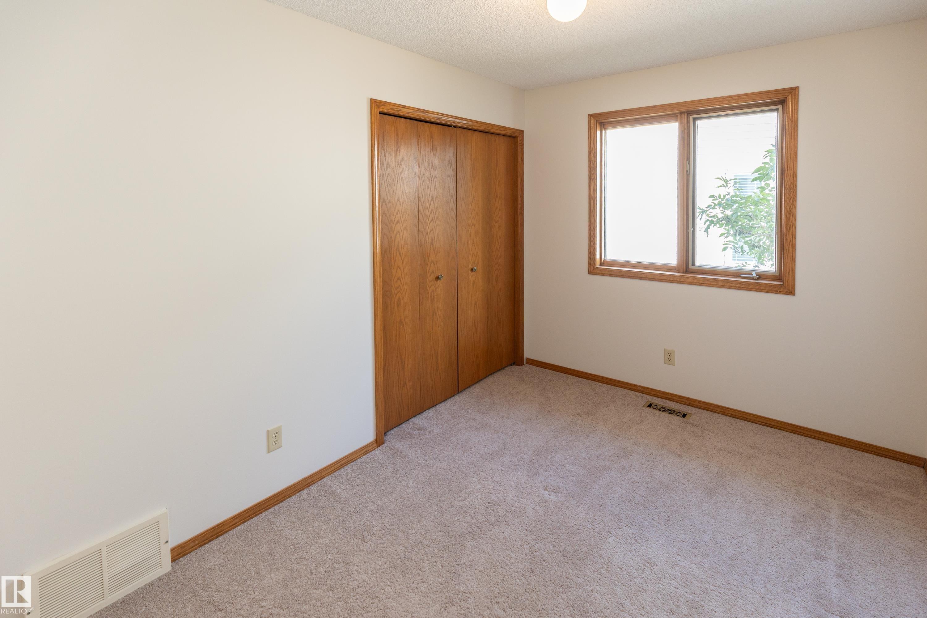 Photo 24 at 50 Hillside Crescent, Heritage Hills, Sherwood Park
