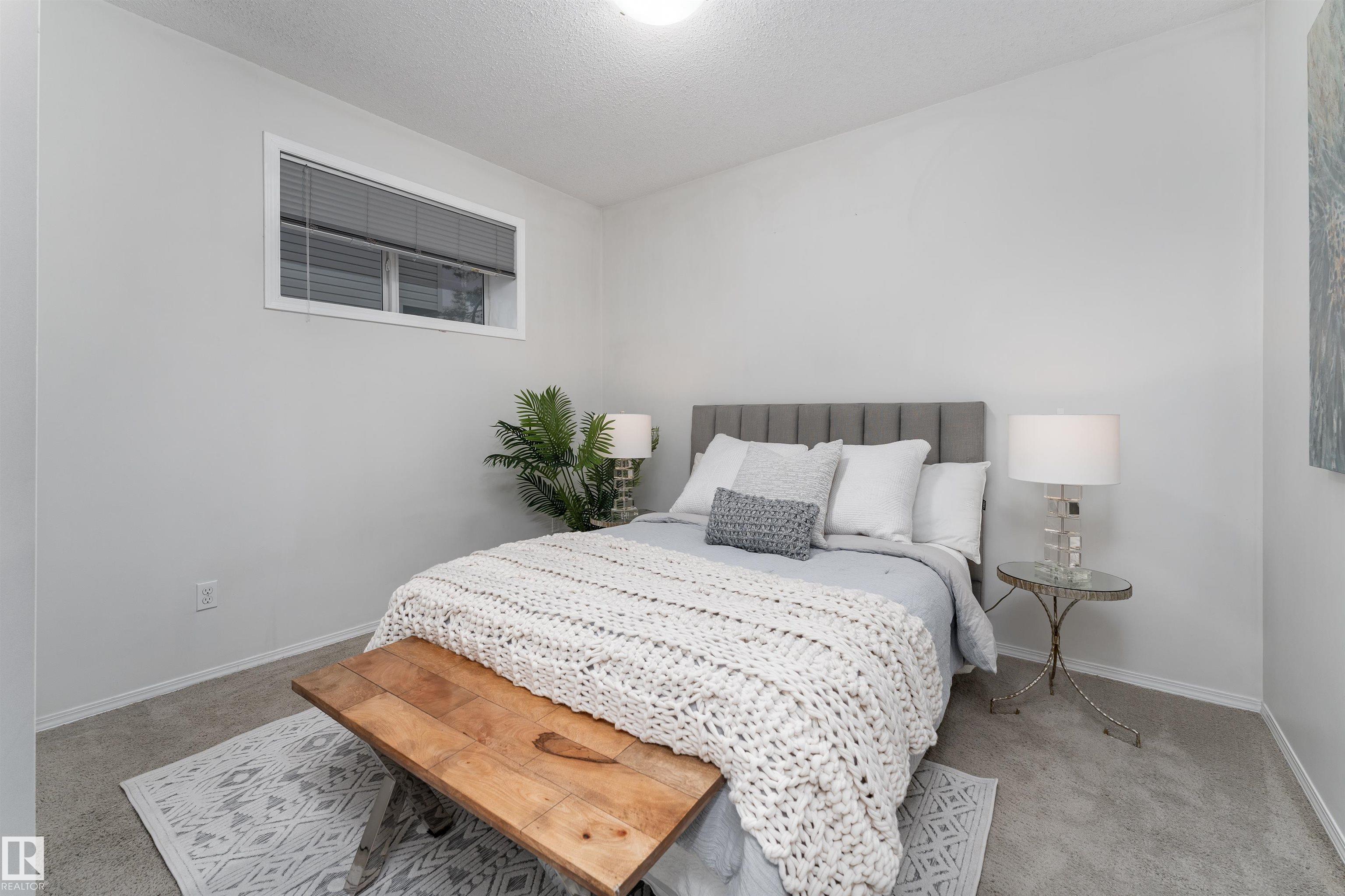 Photo 11 at 22 - 6520 2 Avenue SW, Charlesworth, Edmonton