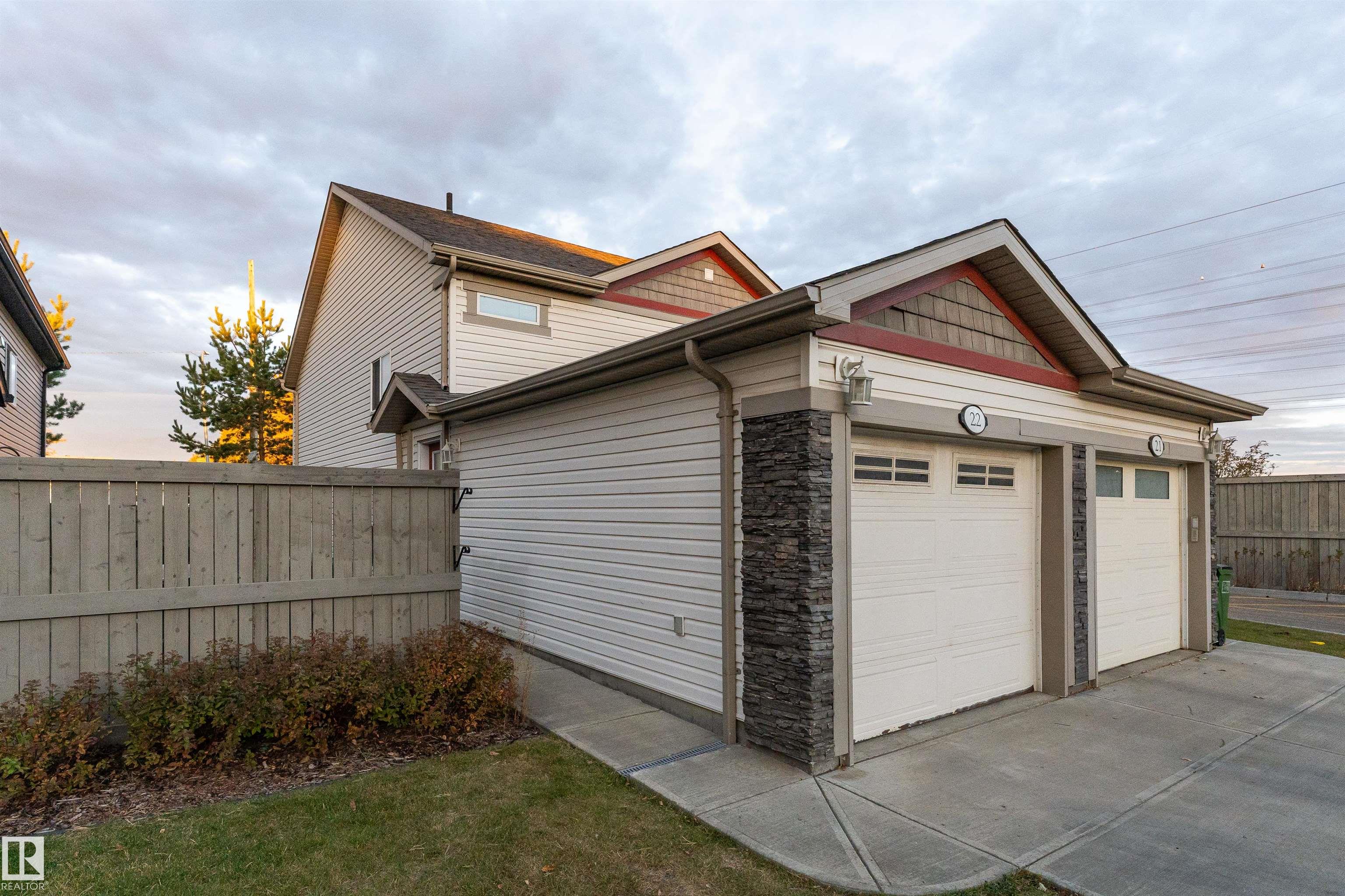 Photo 20 at 22 - 6520 2 Avenue SW, Charlesworth, Edmonton