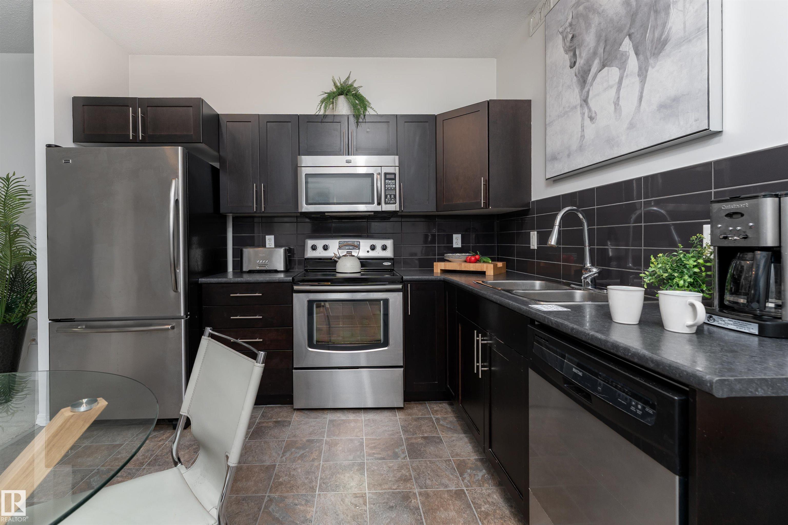 Photo 3 at 22 - 6520 2 Avenue SW, Charlesworth, Edmonton