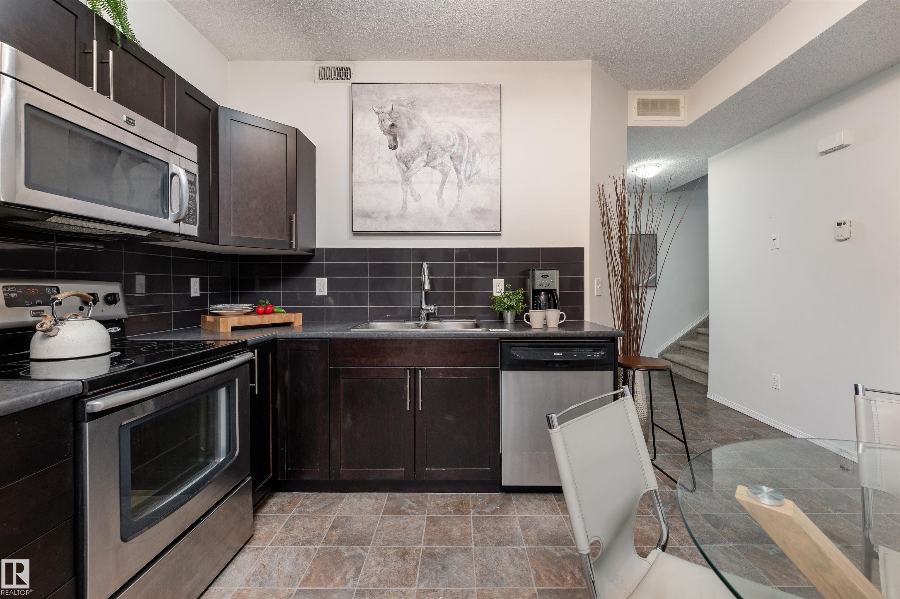Photo 4 at 22 - 6520 2 Avenue SW, Charlesworth, Edmonton