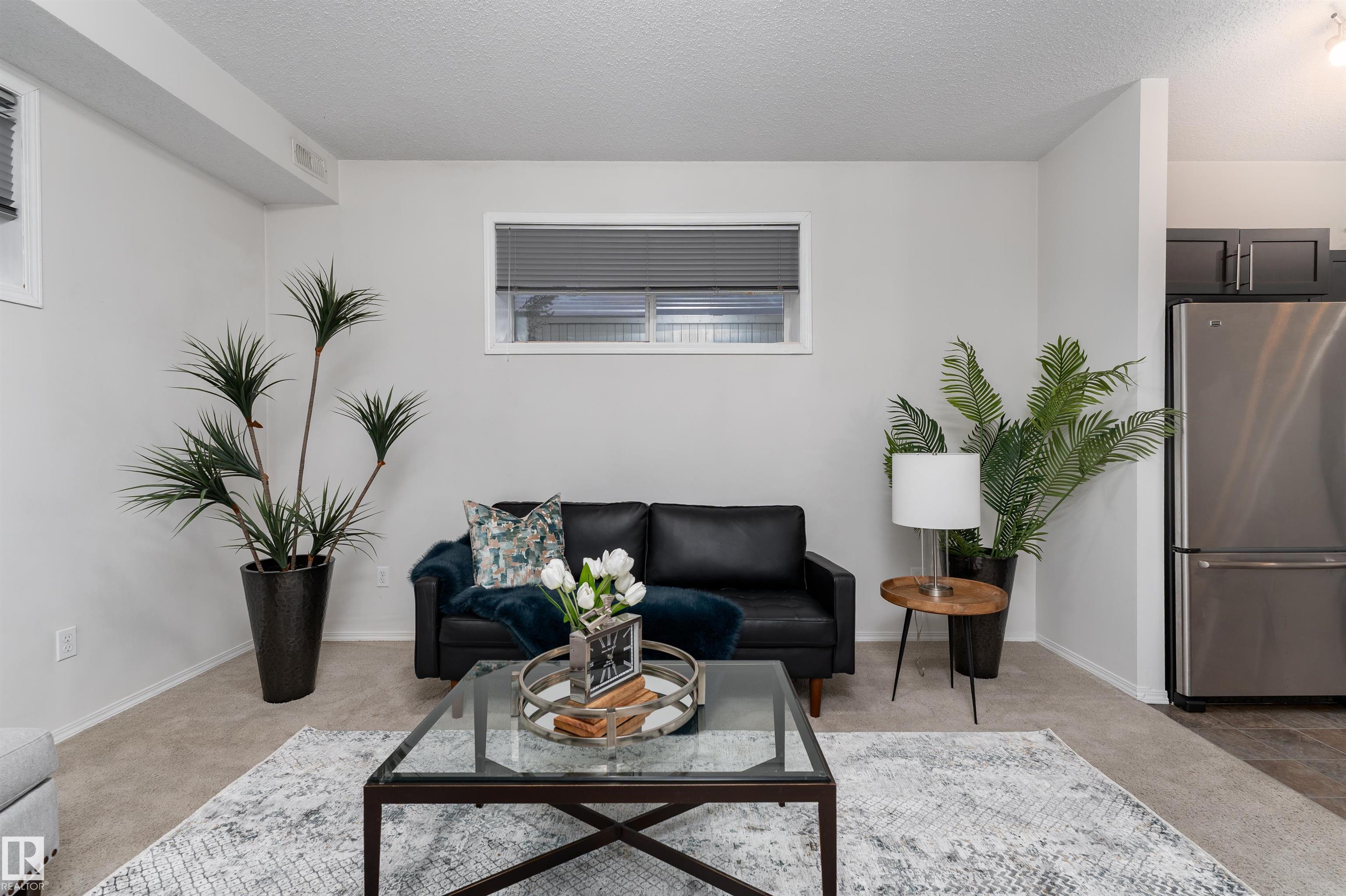 Photo 8 at 22 - 6520 2 Avenue SW, Charlesworth, Edmonton