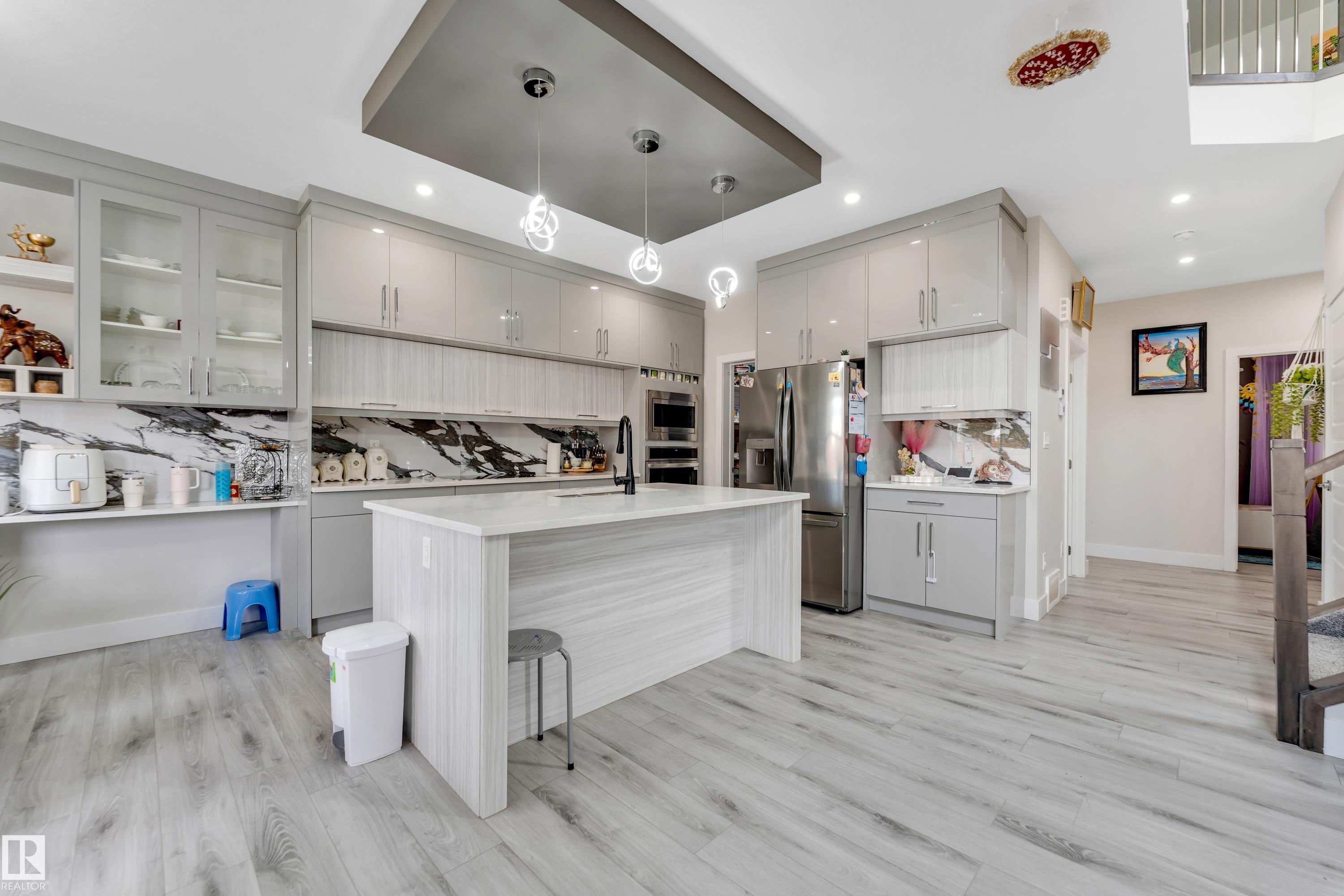 Photo 17 at 449 Roberts Crescent, Robinson, Leduc