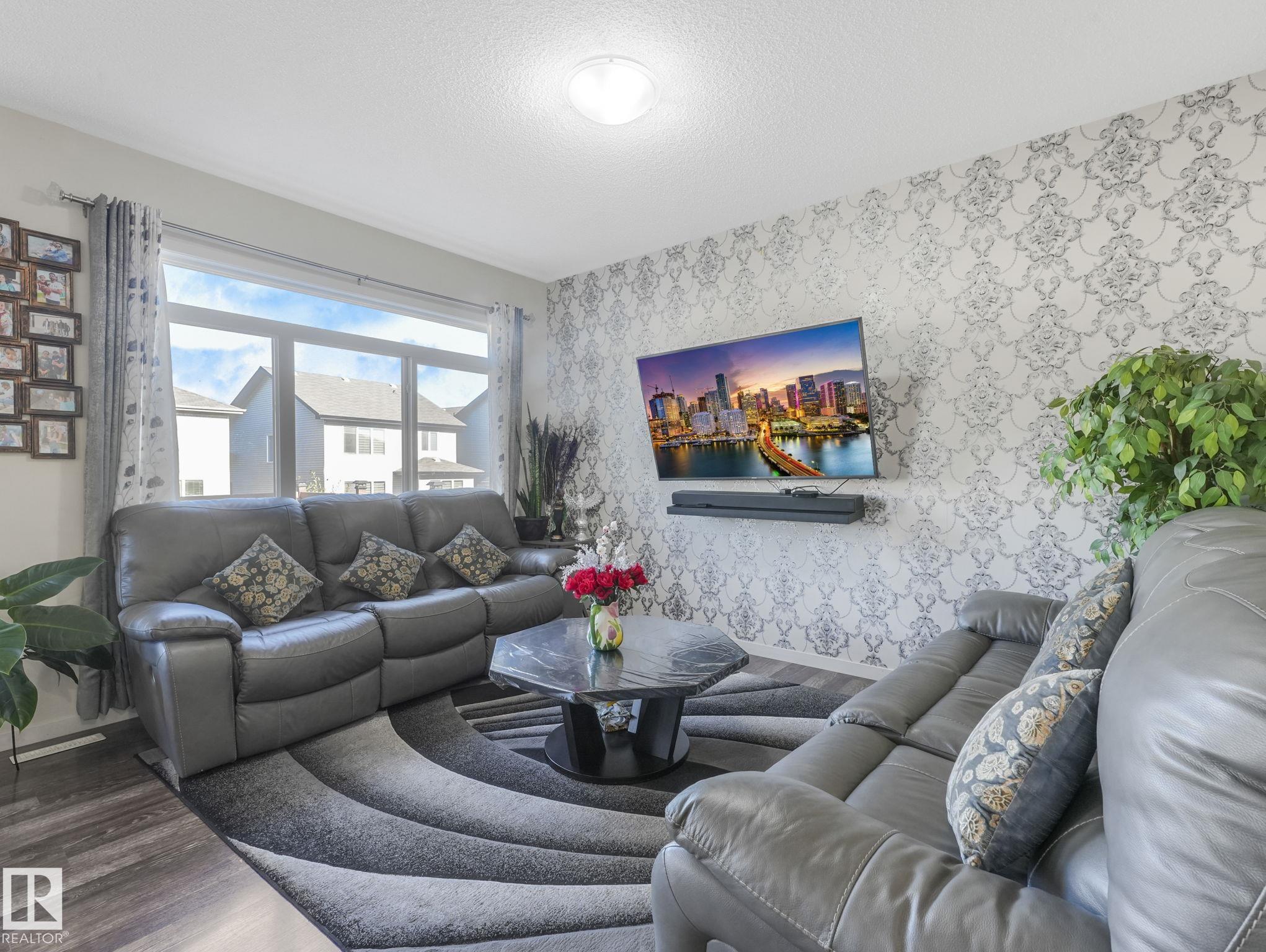 Photo 9 at 1224 25 Avenue NW, Tamarack, Edmonton