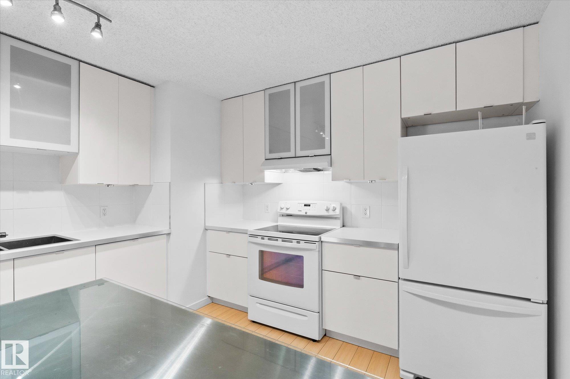 Photo 19 at 104 - 10175 114 Street NW, Wîhkwêntôwin, Edmonton