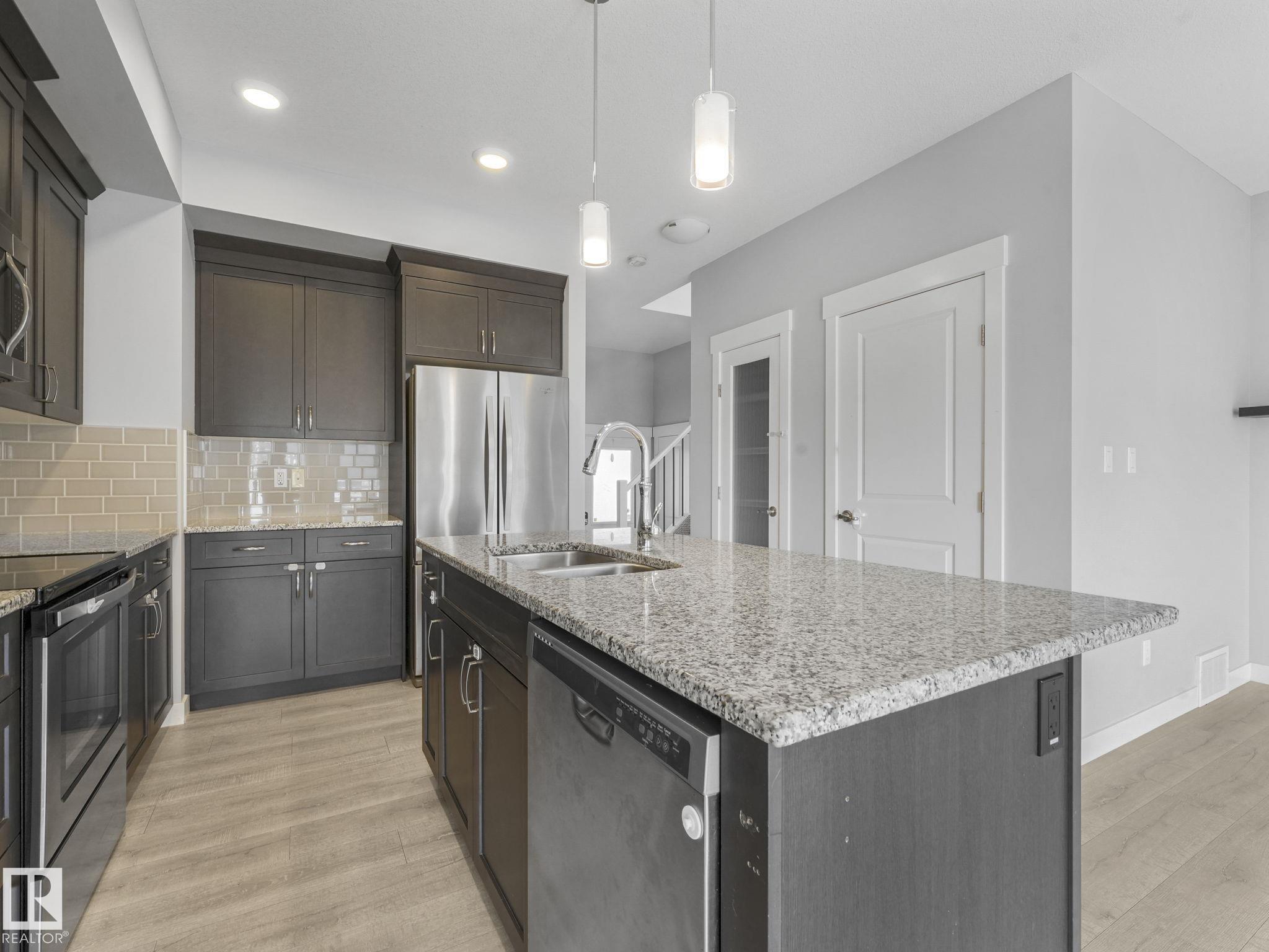 Photo 5 at 557 Sturtz Link, Southfork, Leduc