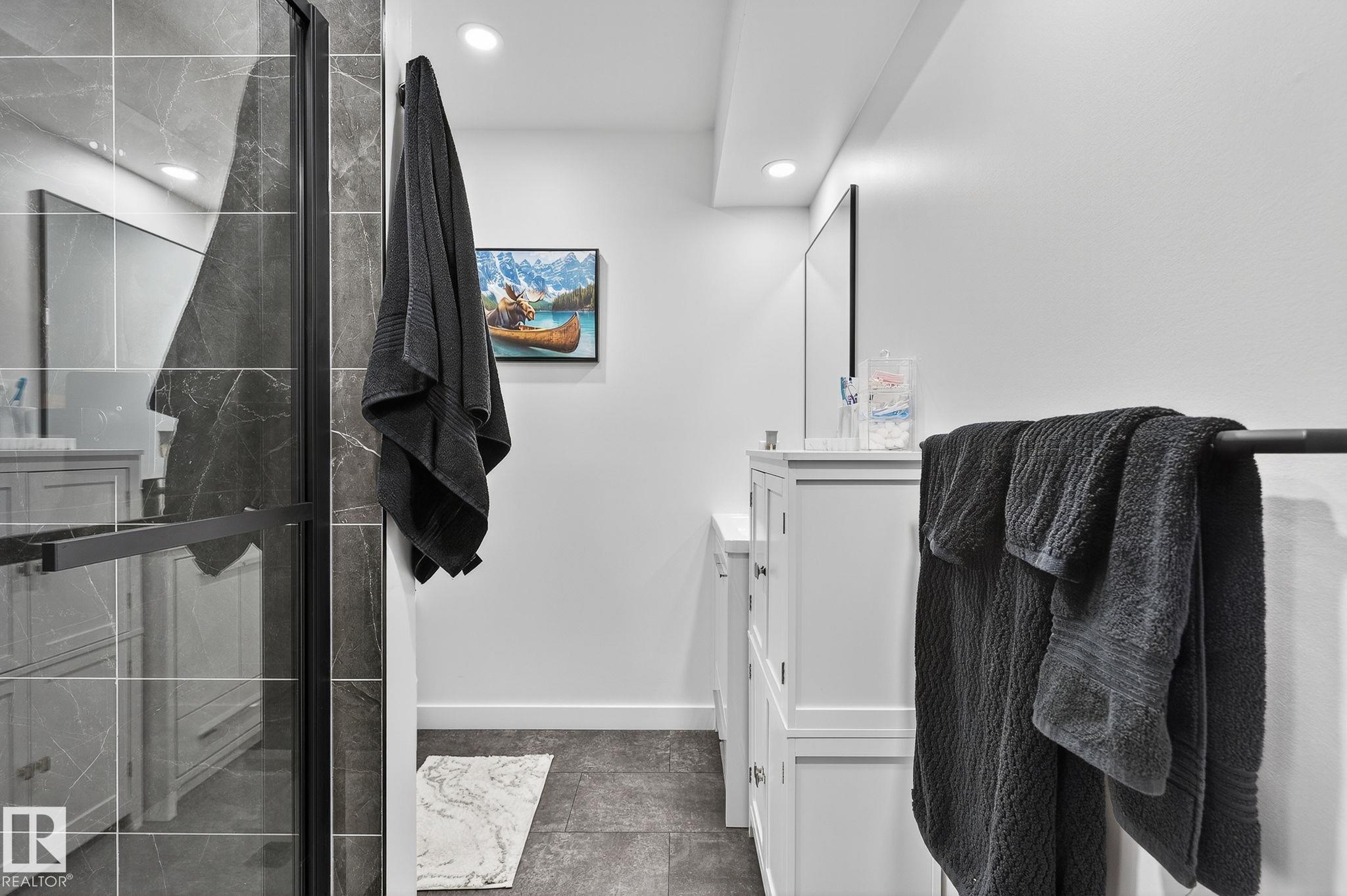 Photo 37 at 361 Nelson Drive, McLaughlin, Spruce Grove