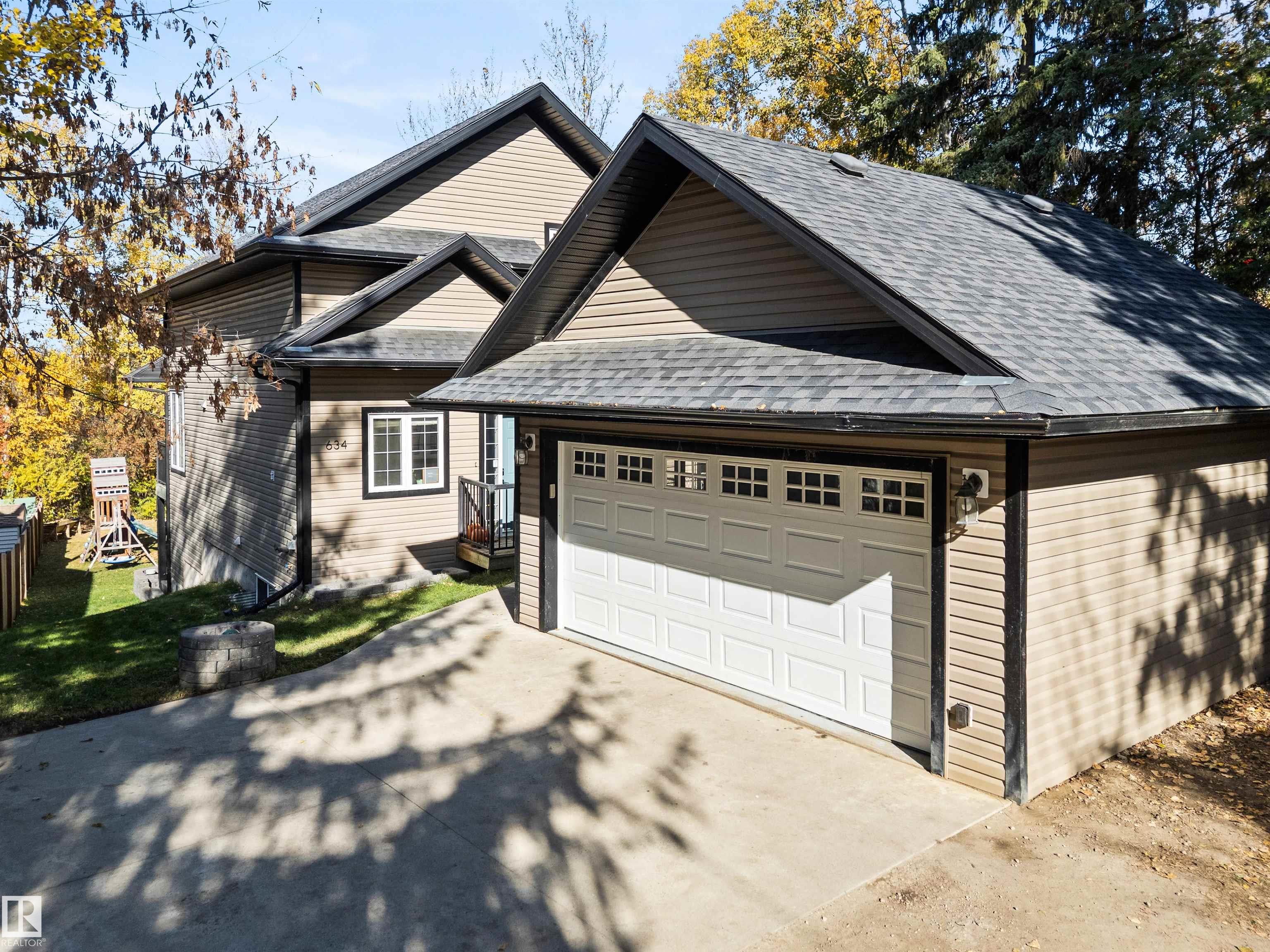 Photo 3 at 634 Lakeside point(e), Spring Lake, Rural Parkland County