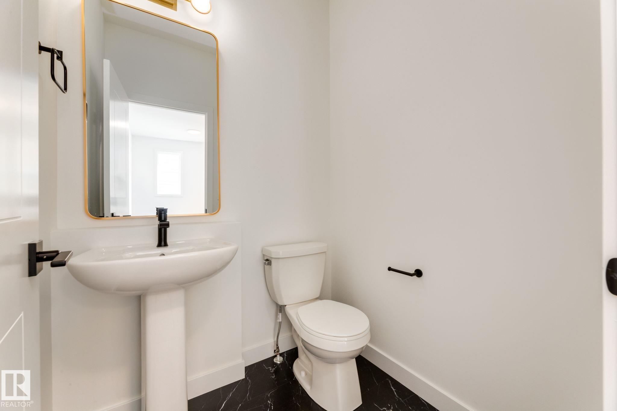 Photo 2 at 2128 Crossbill Lane NW, Kinglet Gardens, Edmonton