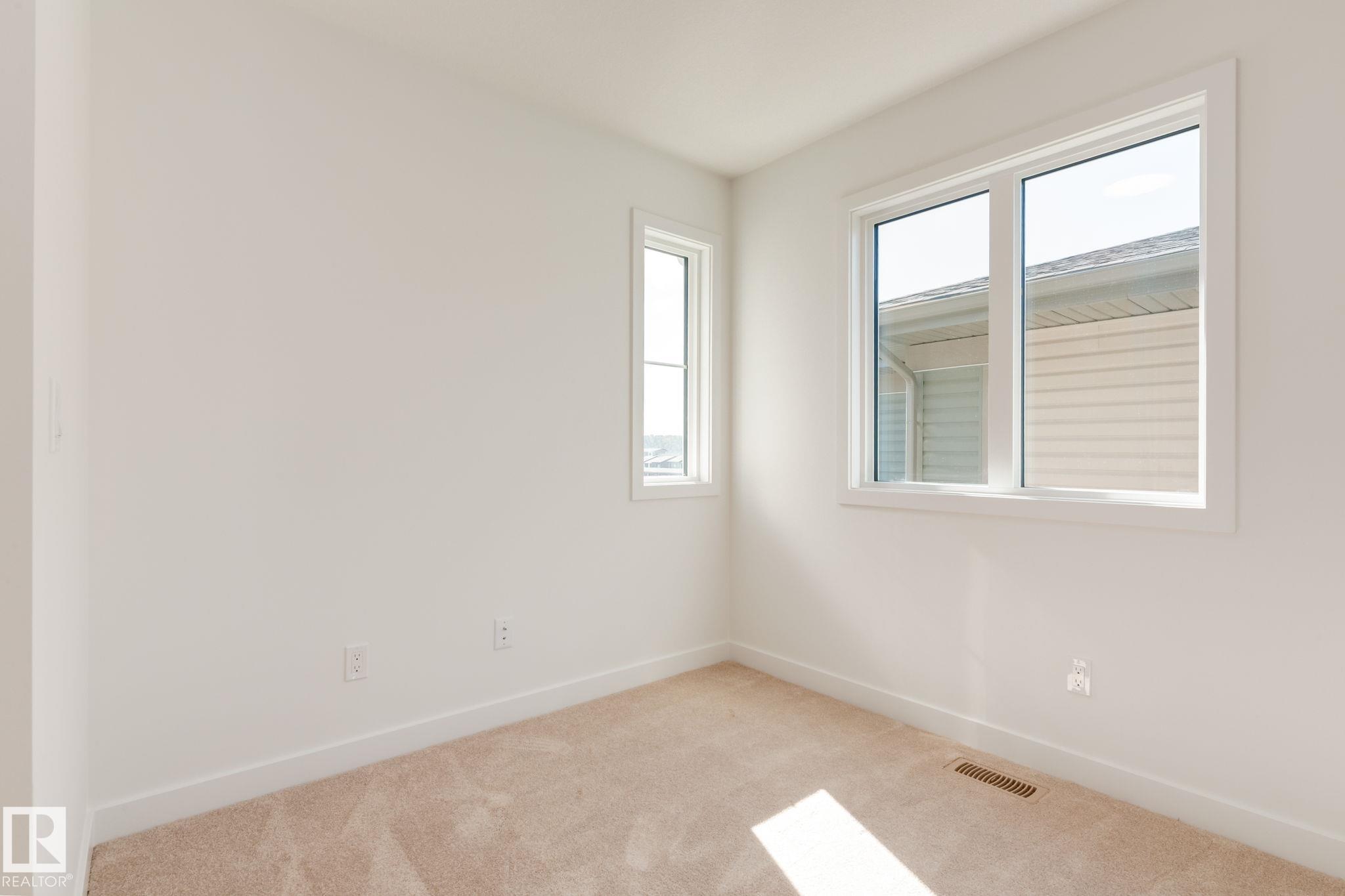 Photo 14 at 2128 Crossbill Lane NW, Kinglet Gardens, Edmonton