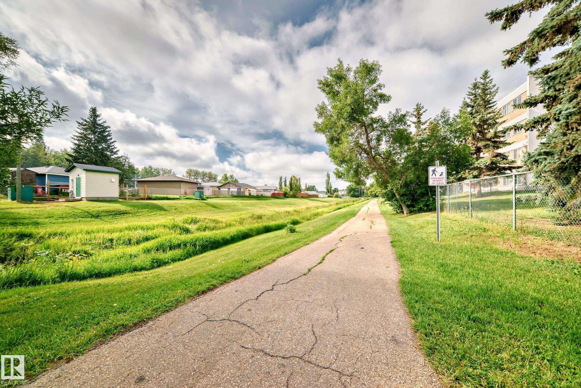 Photo 21 at 401 - 4608 52 Avenue, Forest Green, Stony Plain