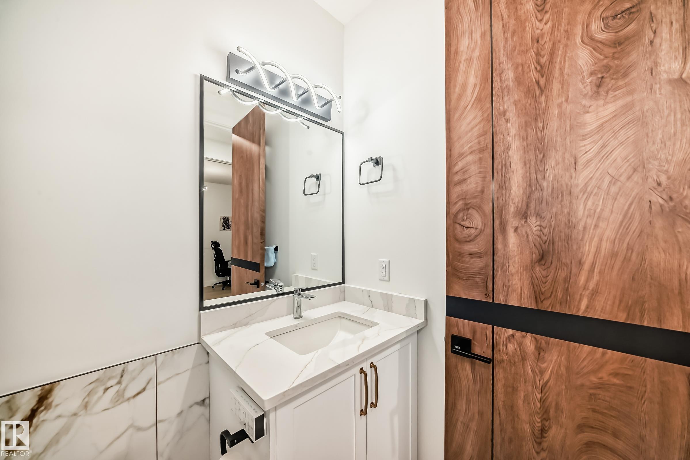 Photo 30 at 42 Elwyck Gate, Fenwyck, Spruce Grove