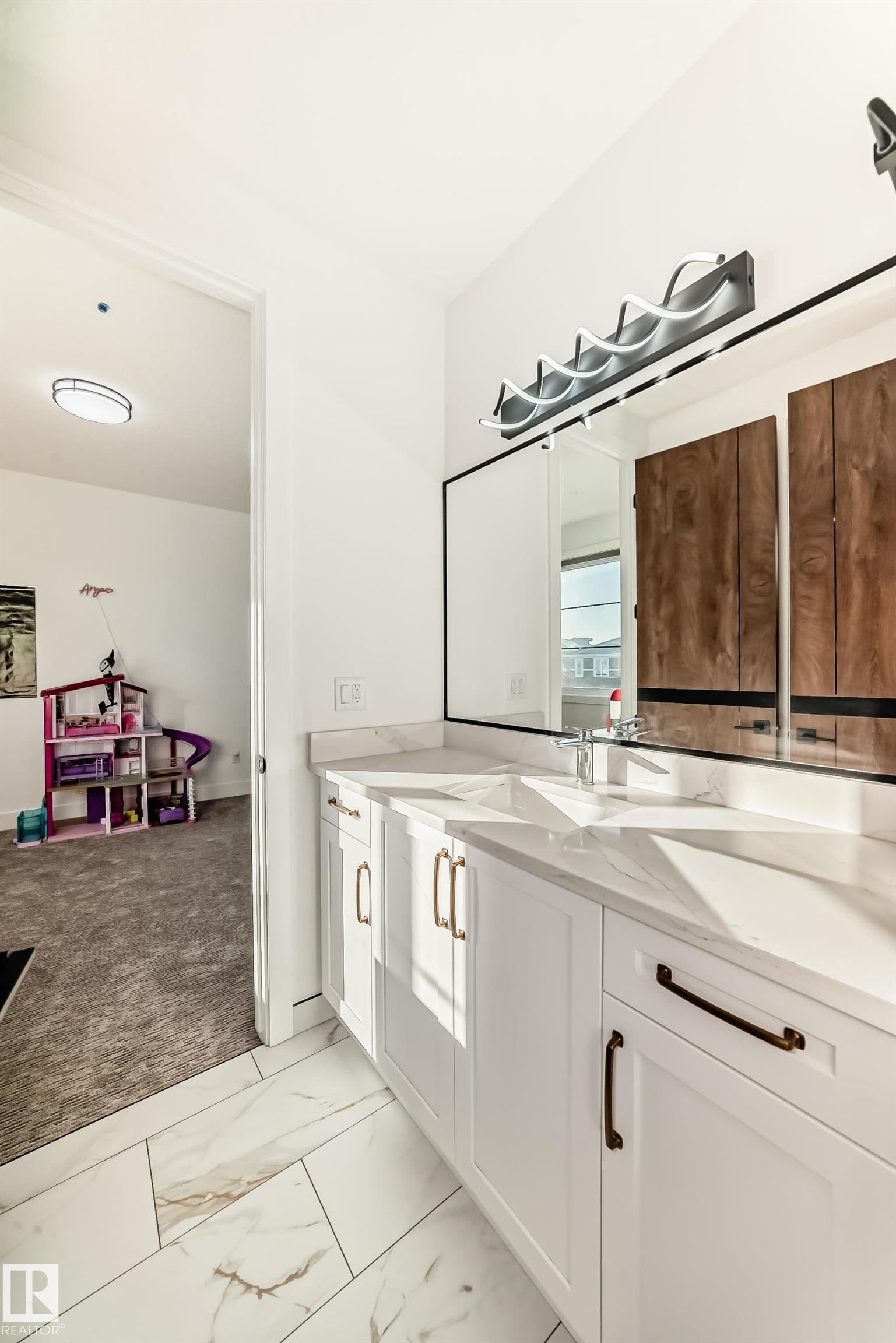Photo 52 at 42 Elwyck Gate, Fenwyck, Spruce Grove