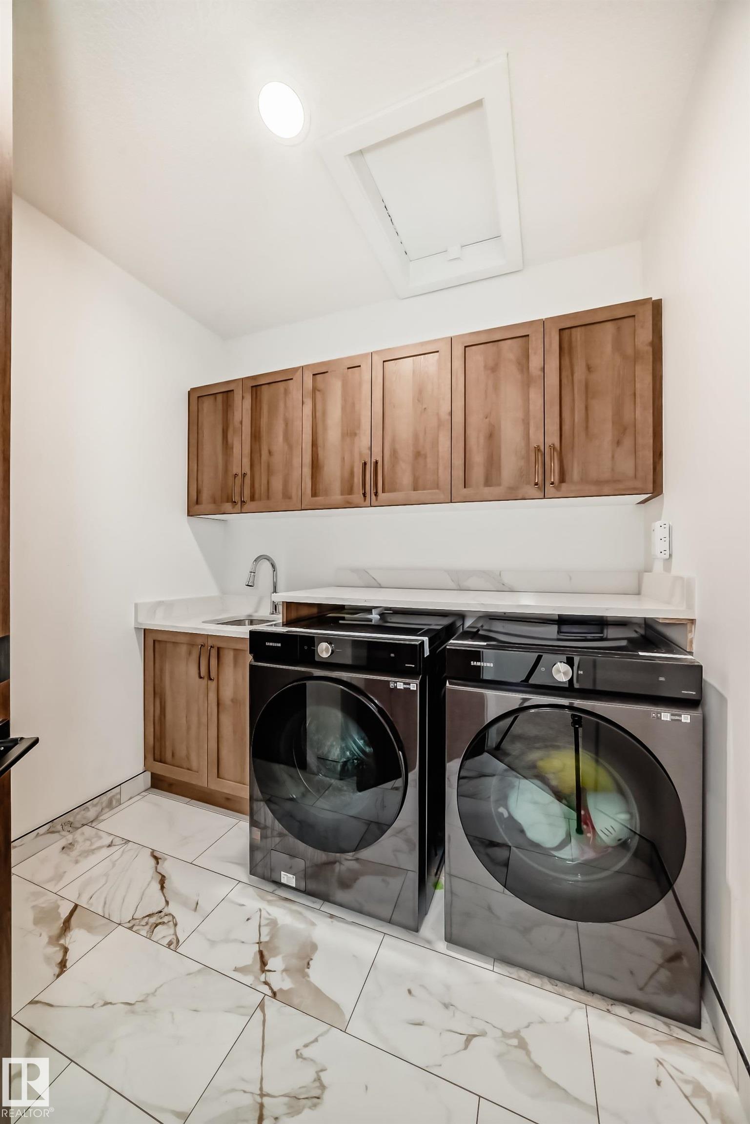 Photo 66 at 42 Elwyck Gate, Fenwyck, Spruce Grove