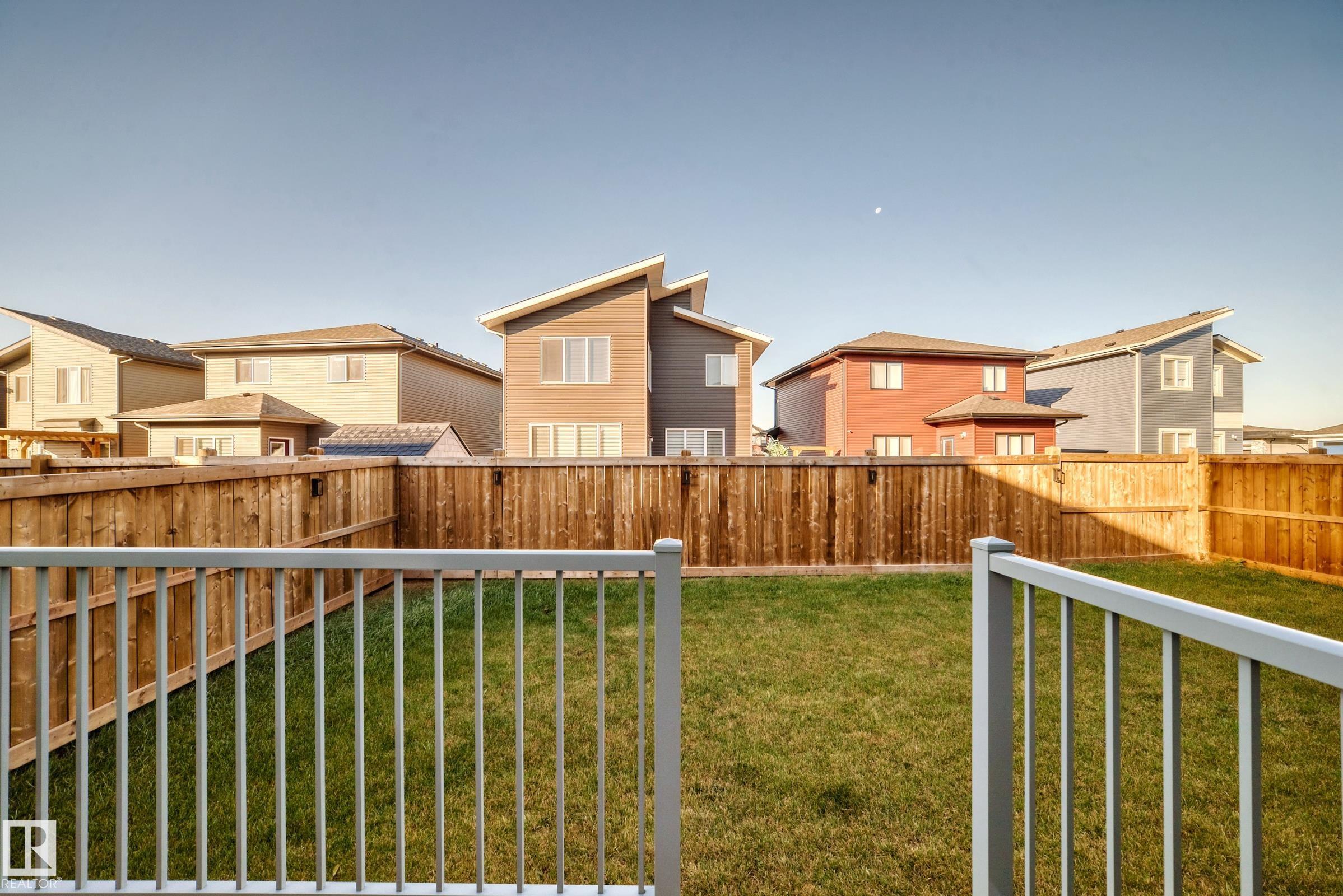 Photo 68 at 42 Elwyck Gate, Fenwyck, Spruce Grove