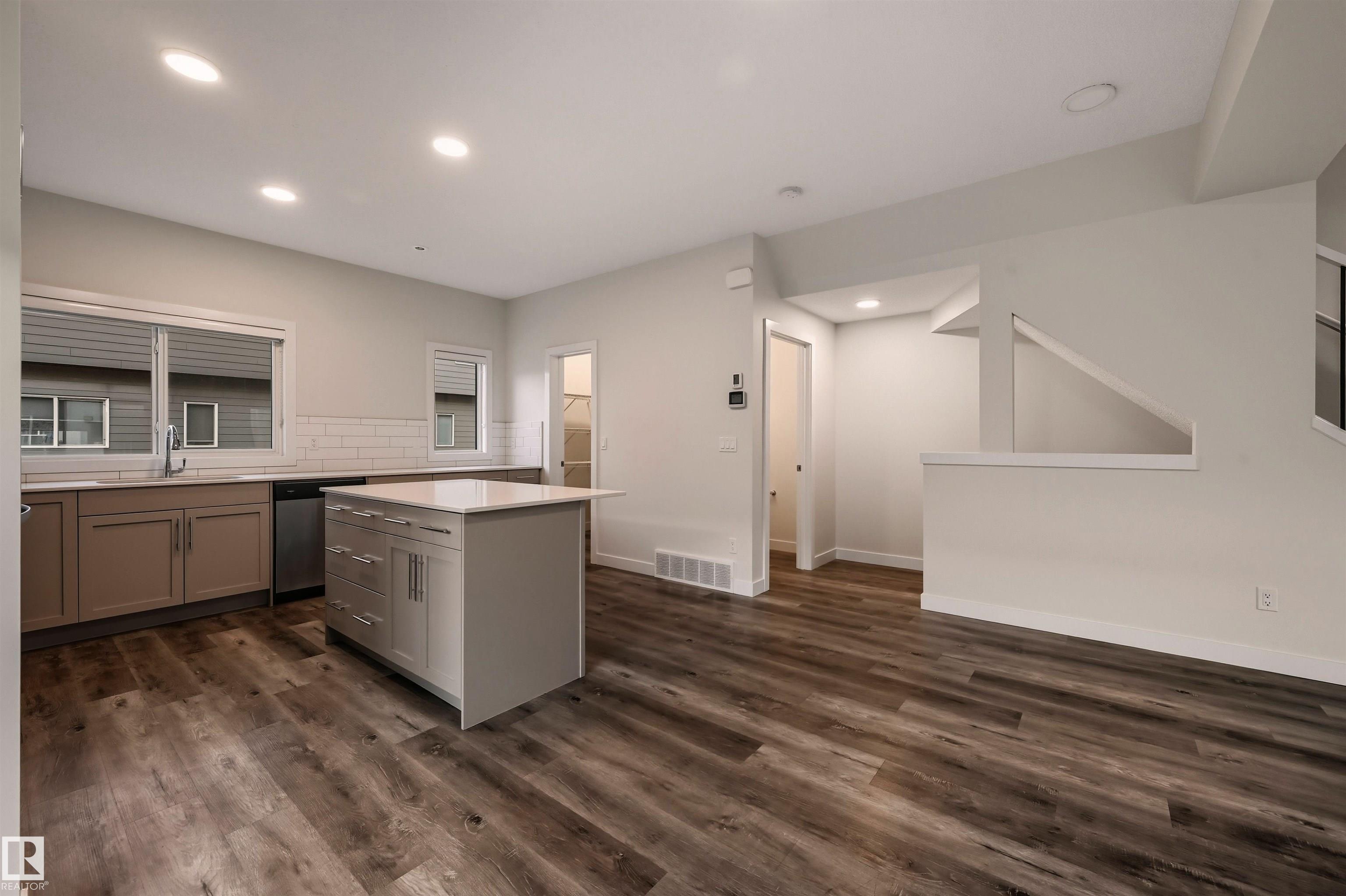 Photo 12 at 52 - 804 Welsh Drive SW, Walker, Edmonton