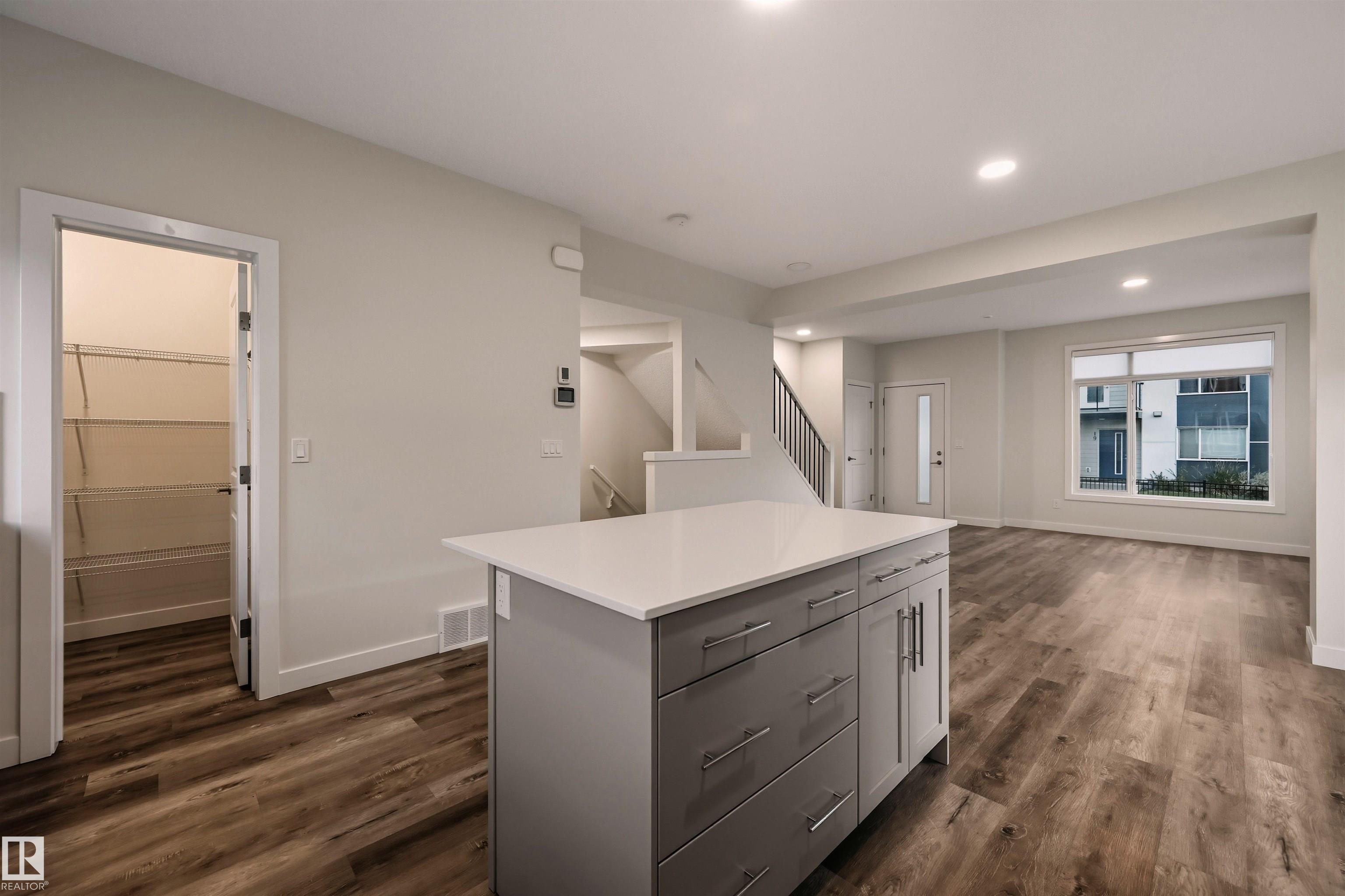Photo 16 at 52 - 804 Welsh Drive SW, Walker, Edmonton