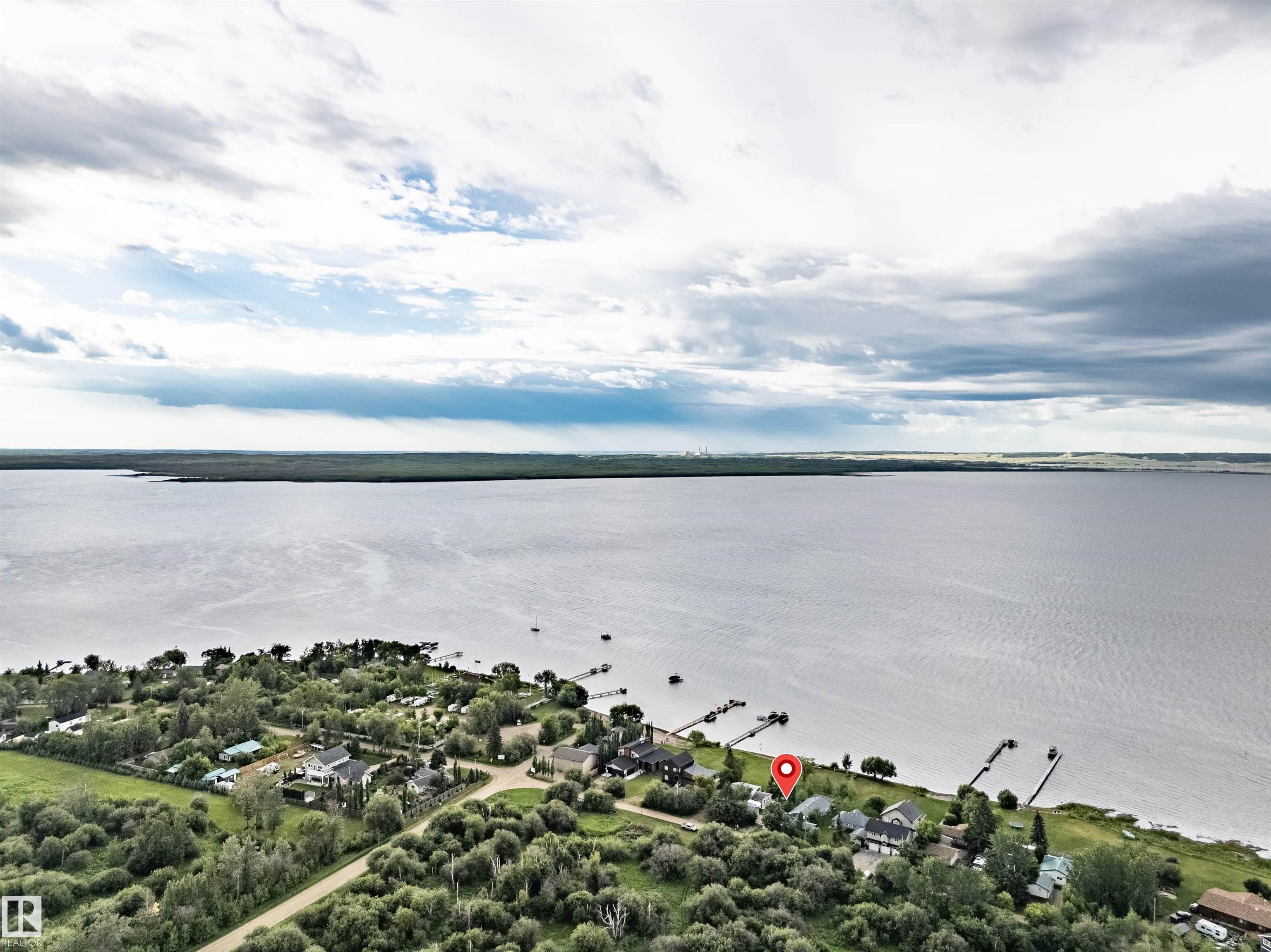Photo 9 at 53026 Rge Road 43, Rizzie Beach, Rural Parkland County