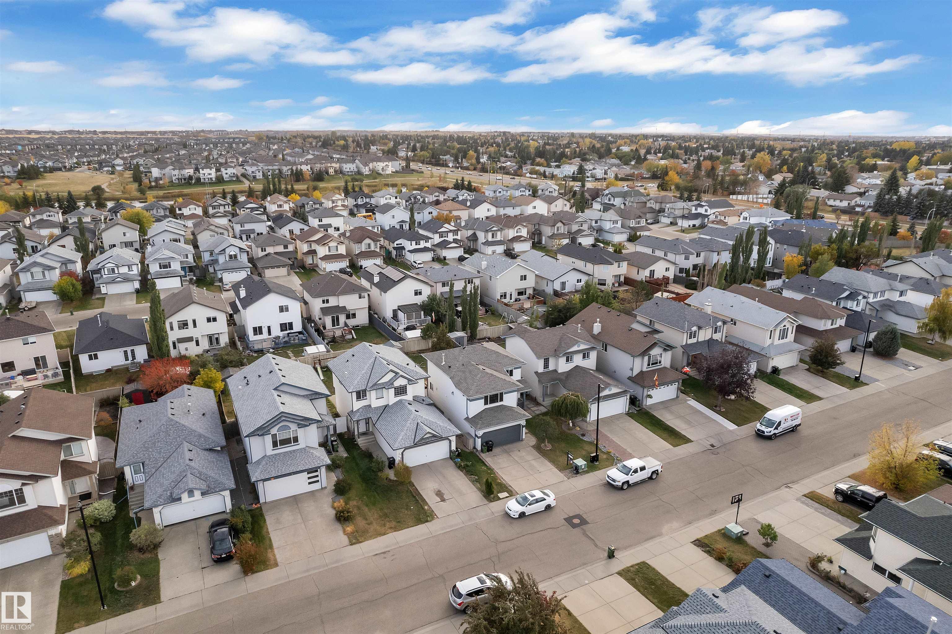 Photo 5 at 3323 26 Avenue NW, Silver Berry, Edmonton