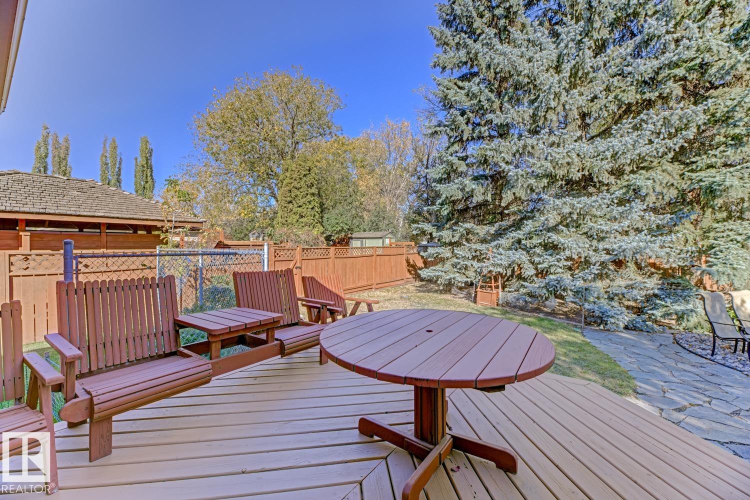 Photo 12 at 1015 Parker Drive, Westboro, Sherwood Park
