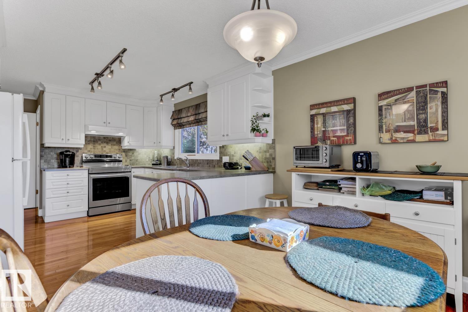 Photo 17 at 1015 Parker Drive, Westboro, Sherwood Park