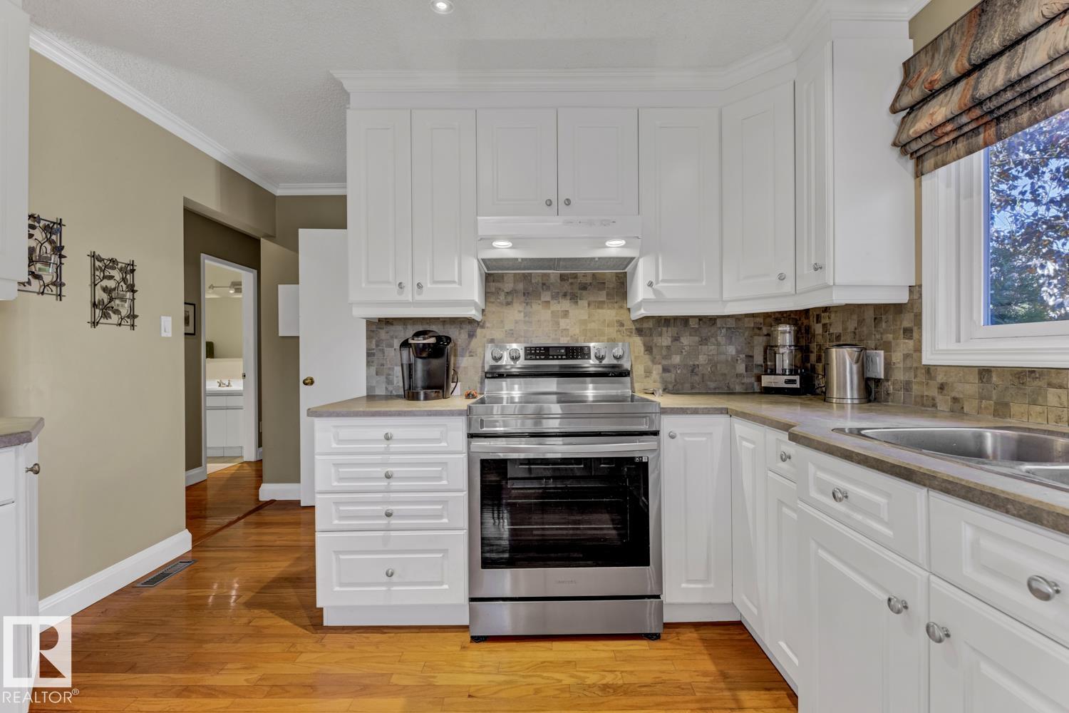 Photo 19 at 1015 Parker Drive, Westboro, Sherwood Park