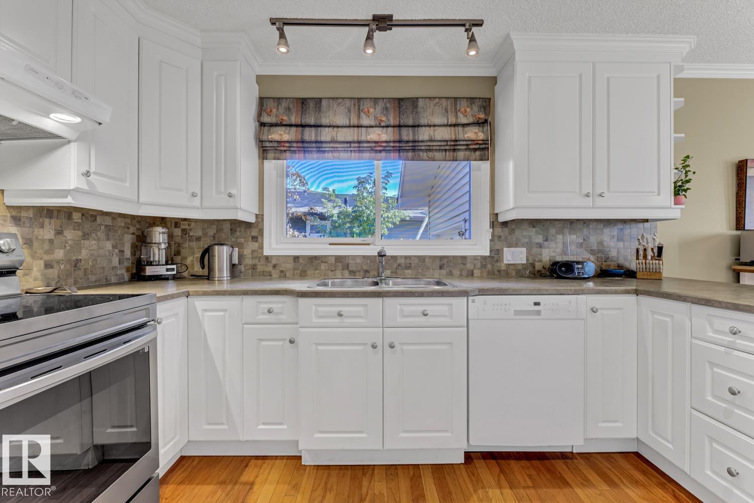 Photo 20 at 1015 Parker Drive, Westboro, Sherwood Park