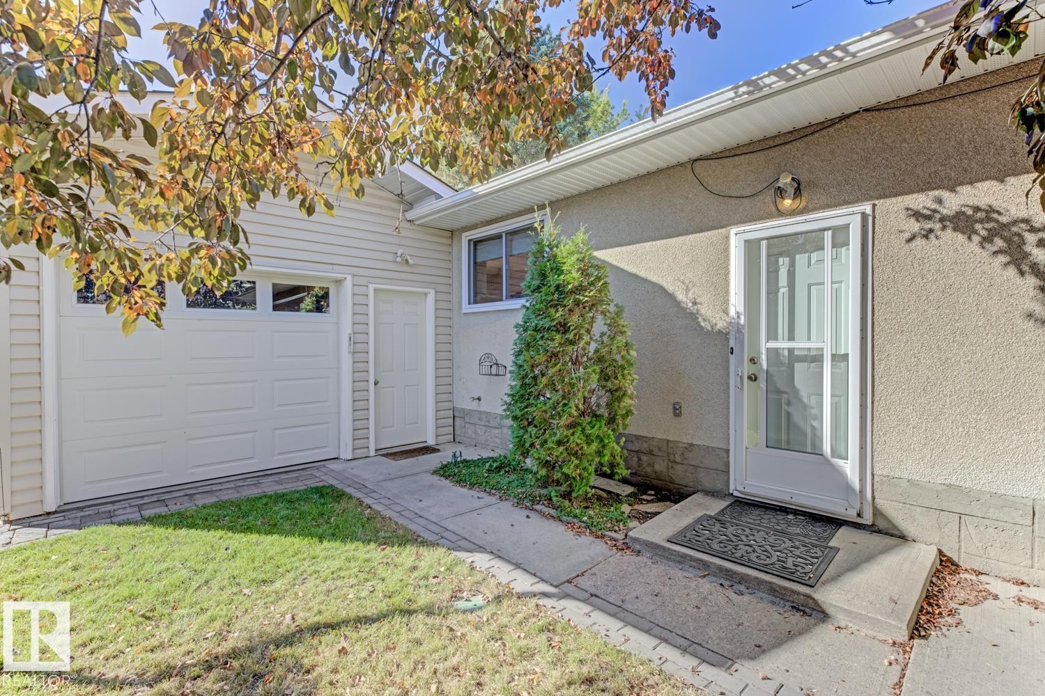 Photo 4 at 1015 Parker Drive, Westboro, Sherwood Park