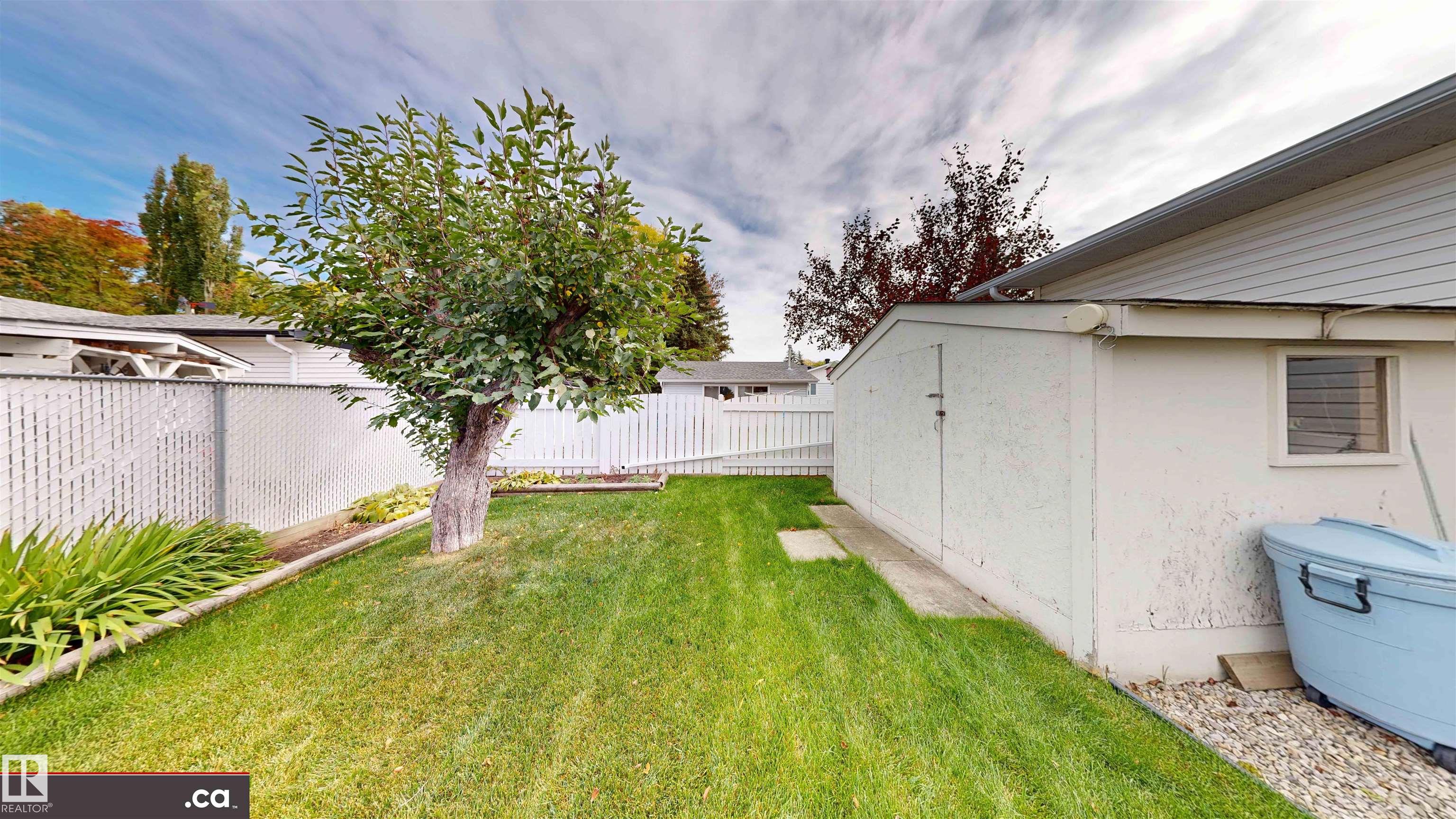 Photo 32 at 16 Gatewood Avenue, Grandin, St. Albert