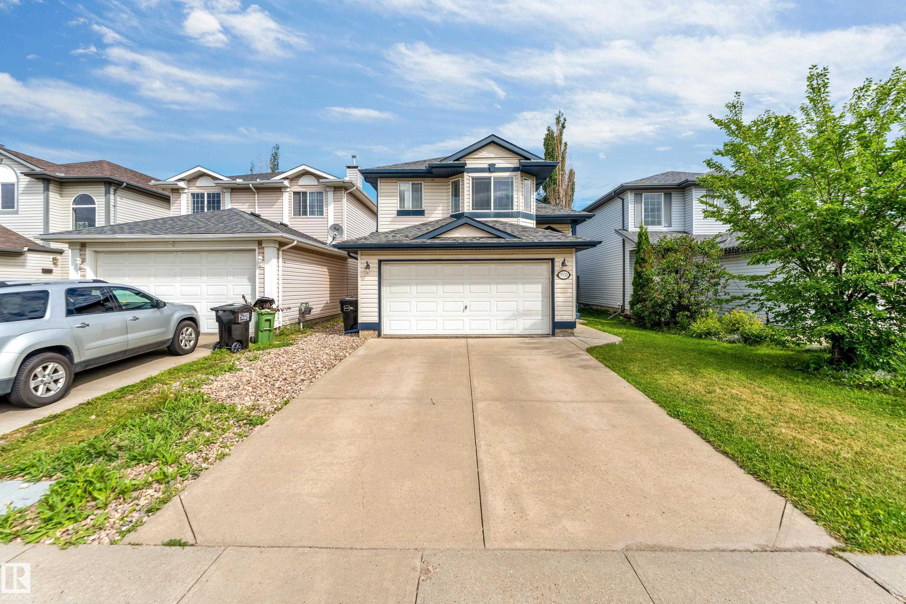 3320 27 Avenue NW, Silver Berry, Edmonton 