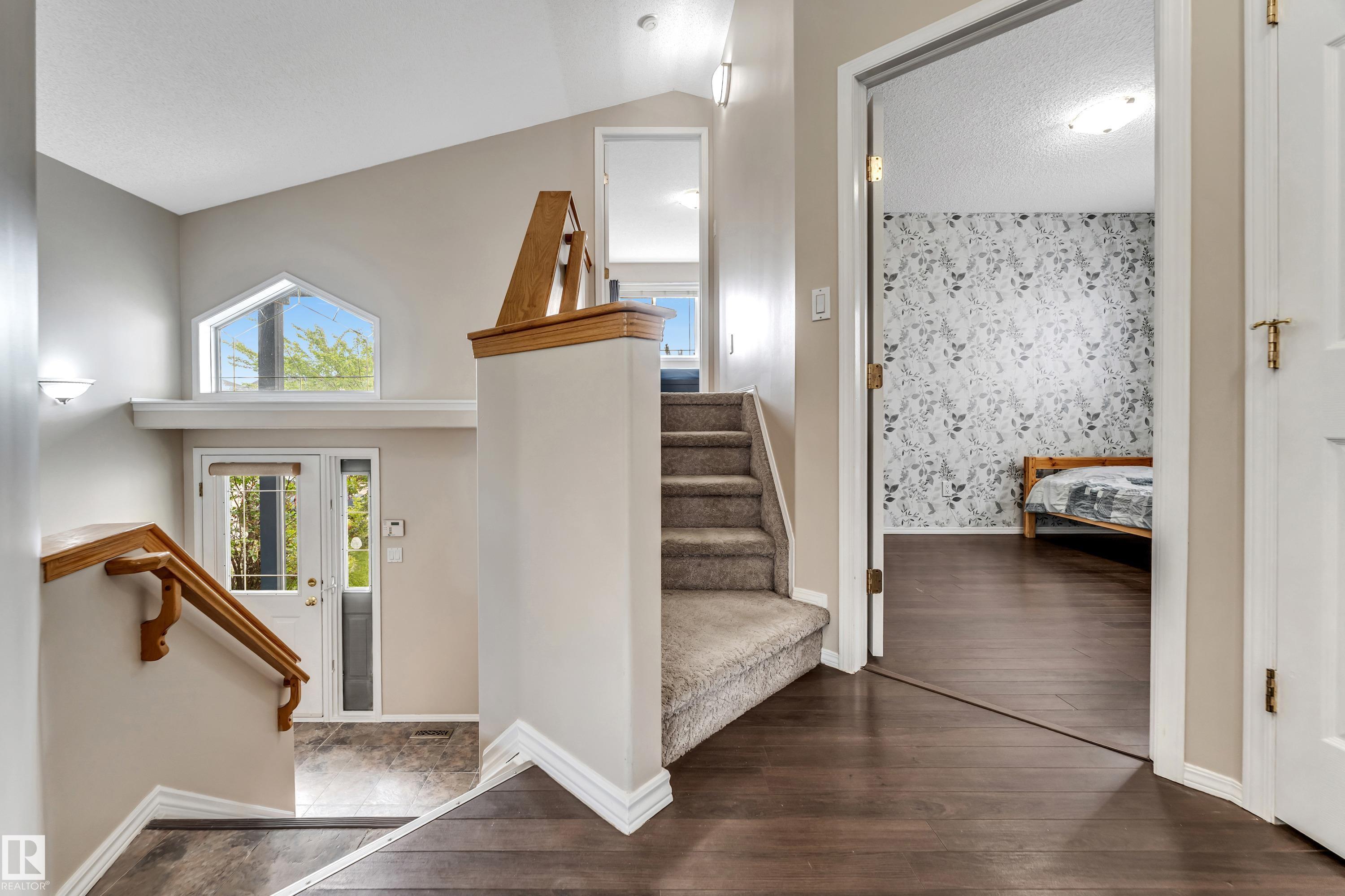 Photo 14 at 3320 27 Avenue NW, Silver Berry, Edmonton