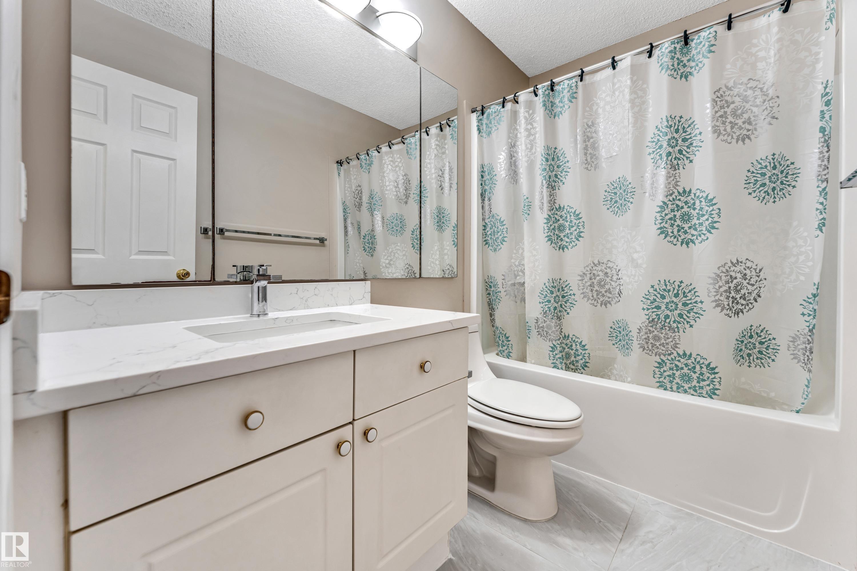 Photo 17 at 3320 27 Avenue NW, Silver Berry, Edmonton