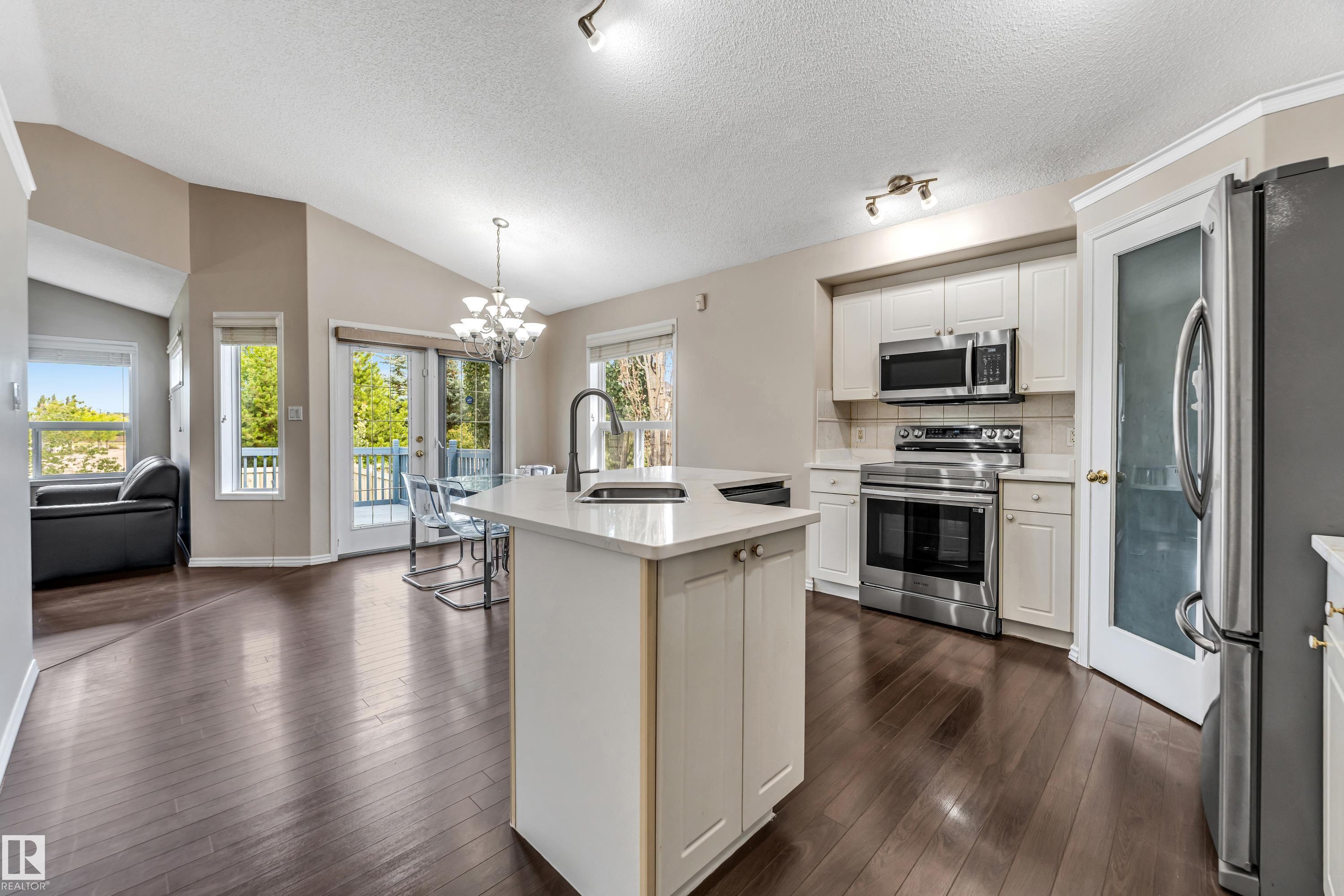 Photo 20 at 3320 27 Avenue NW, Silver Berry, Edmonton