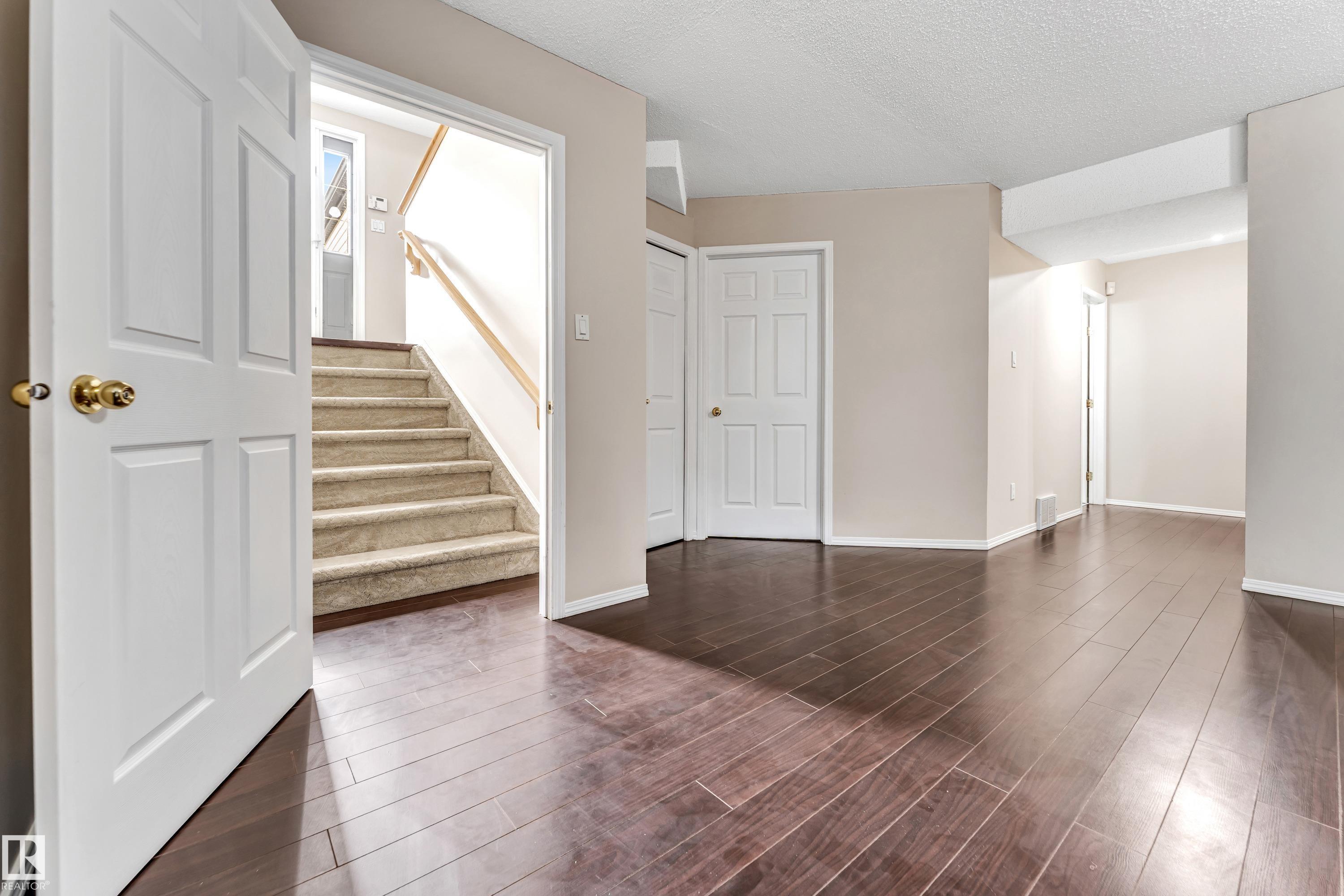 Photo 32 at 3320 27 Avenue NW, Silver Berry, Edmonton