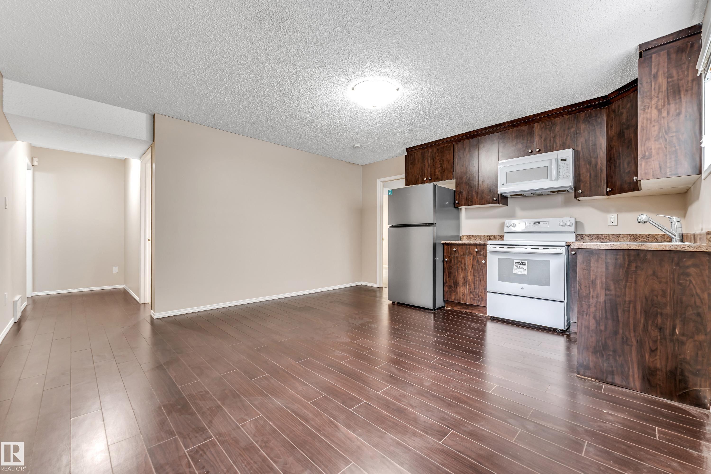Photo 33 at 3320 27 Avenue NW, Silver Berry, Edmonton