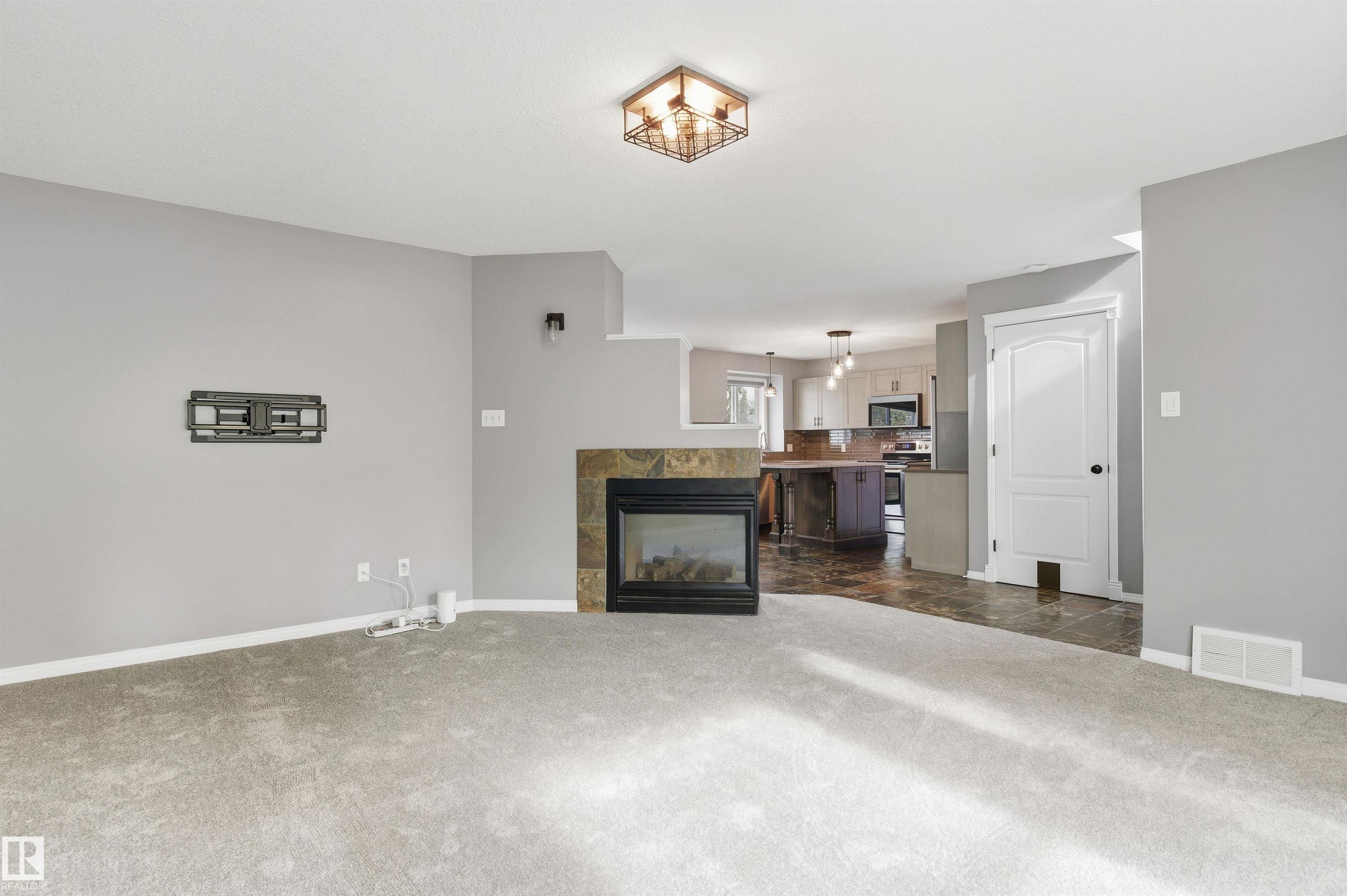 Photo 12 at 1804 Tanner Wynd NW, Terwillegar Towne, Edmonton