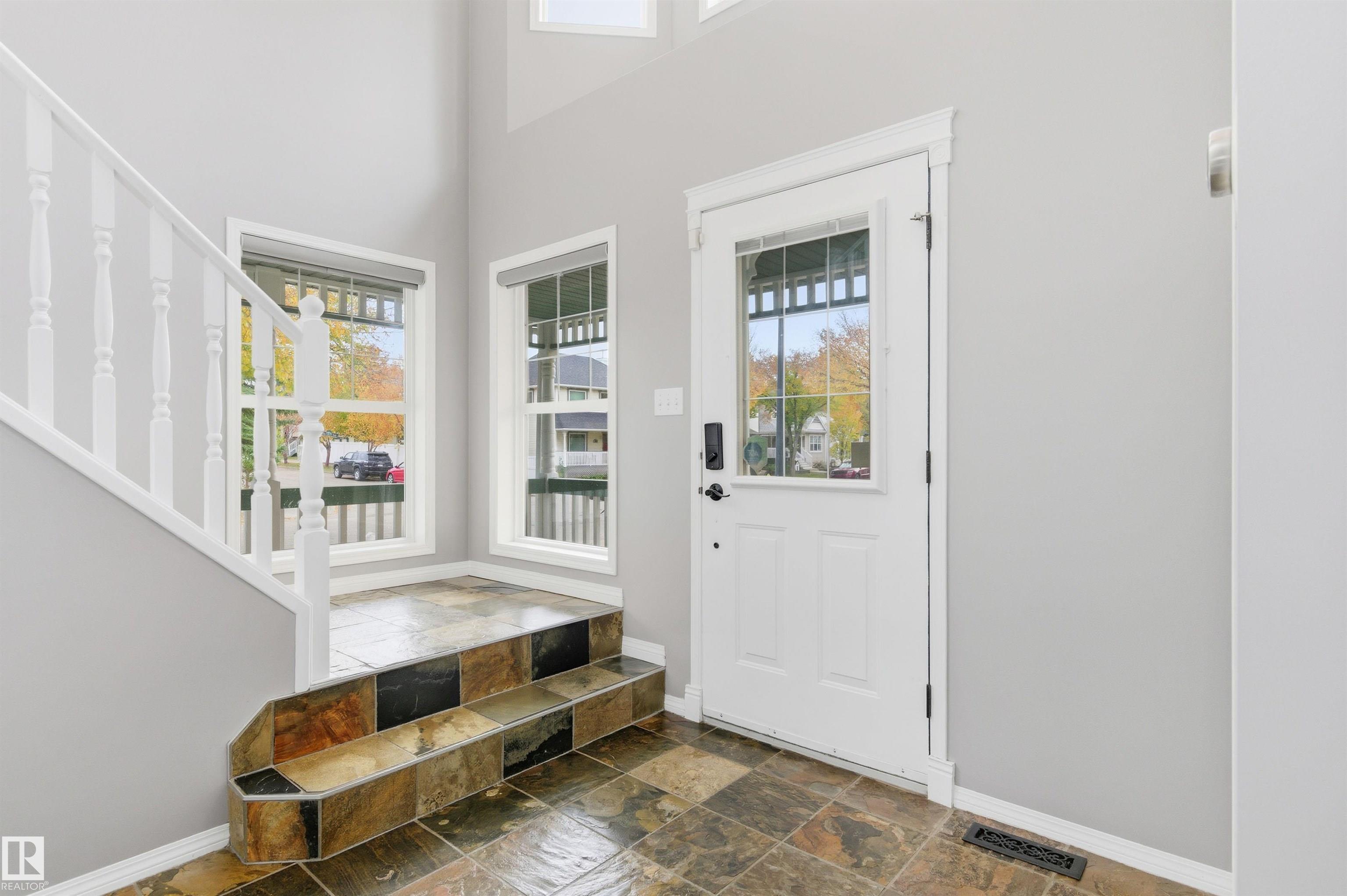 Photo 5 at 1804 Tanner Wynd NW, Terwillegar Towne, Edmonton