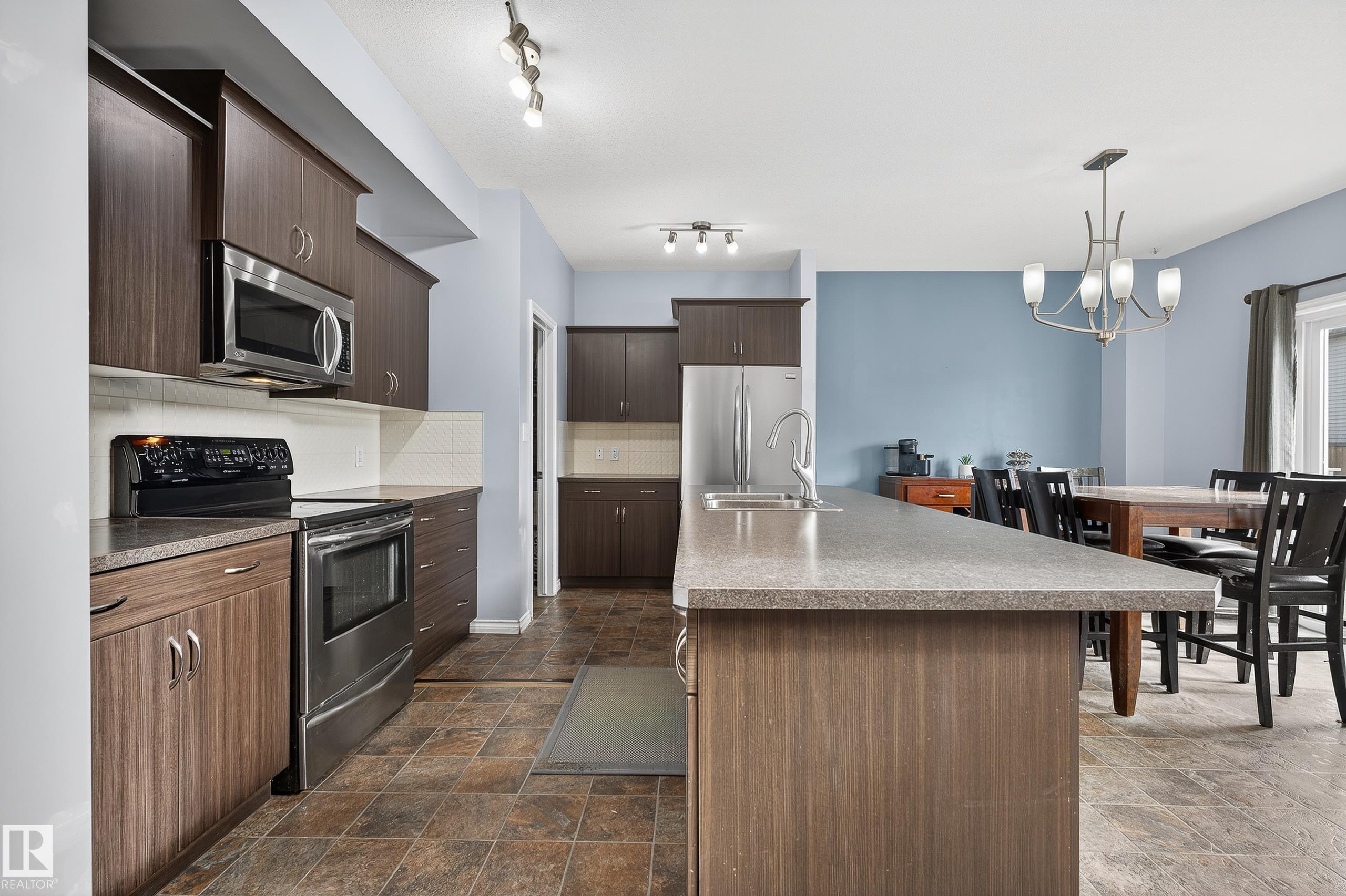 Photo 12 at 99 Dalquist Bay, Tribute, Leduc