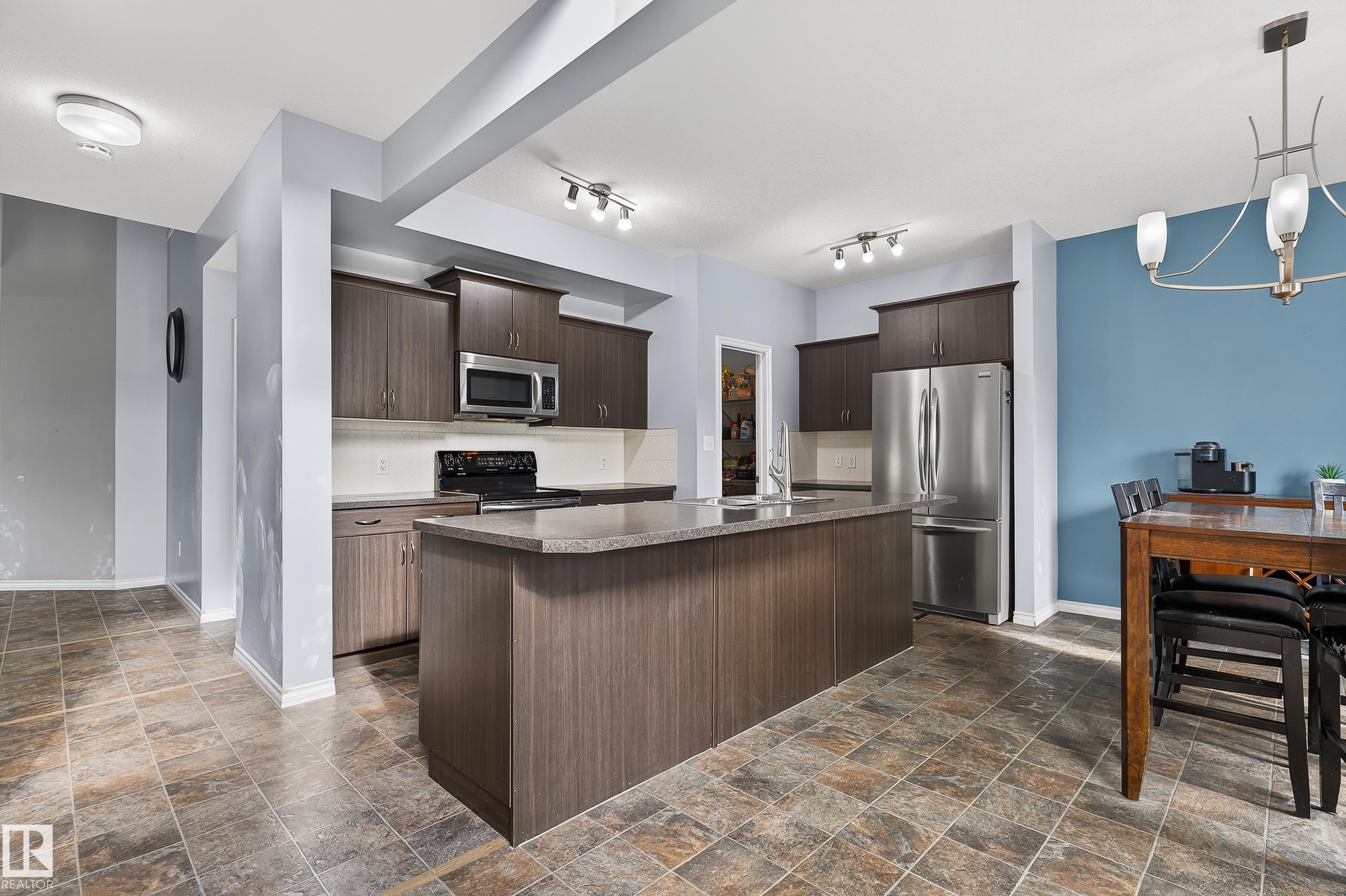Photo 13 at 99 Dalquist Bay, Tribute, Leduc