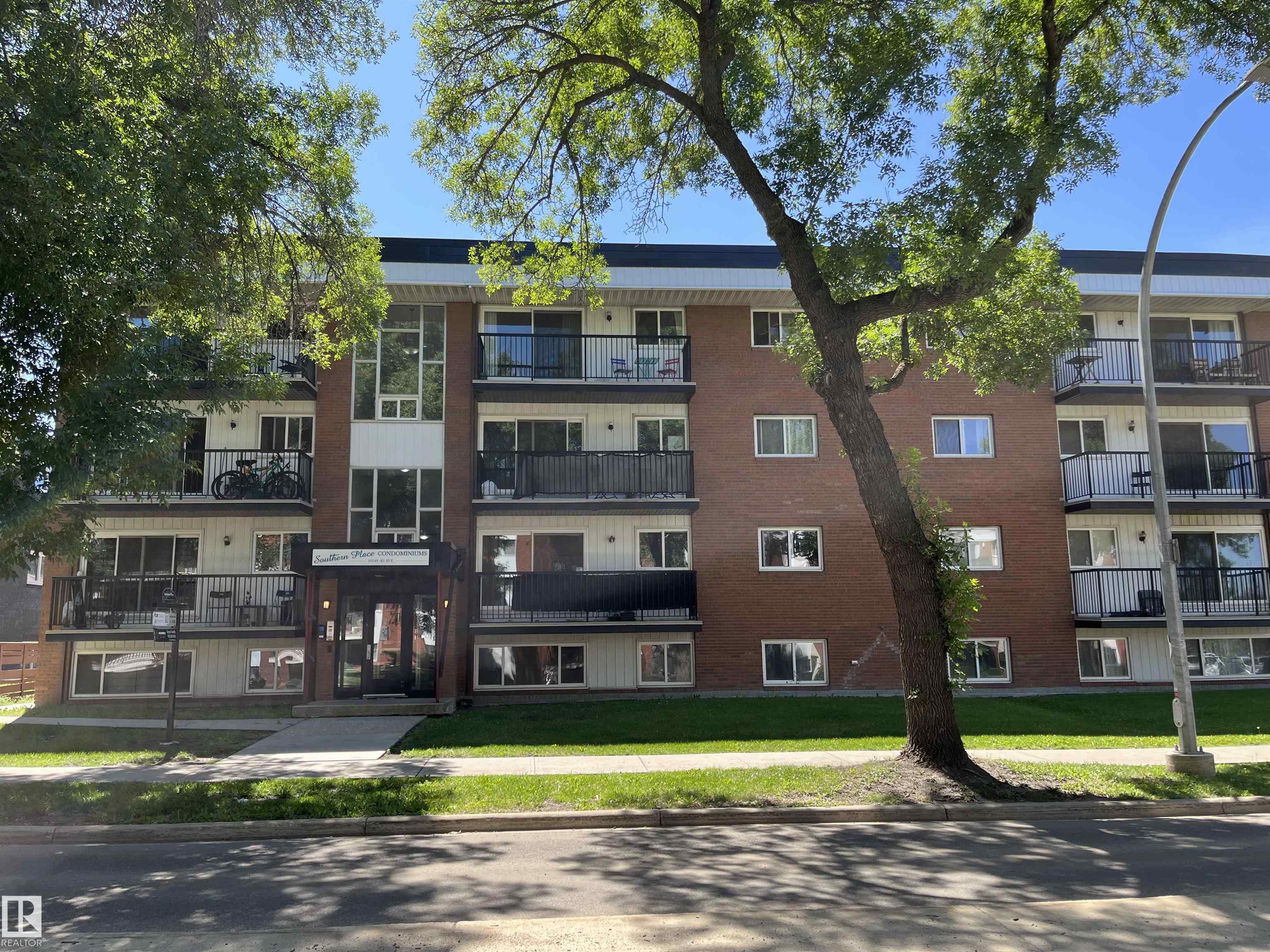 Photo 5 at 201 - 10149 83 Avenue NW, Strathcona, Edmonton
