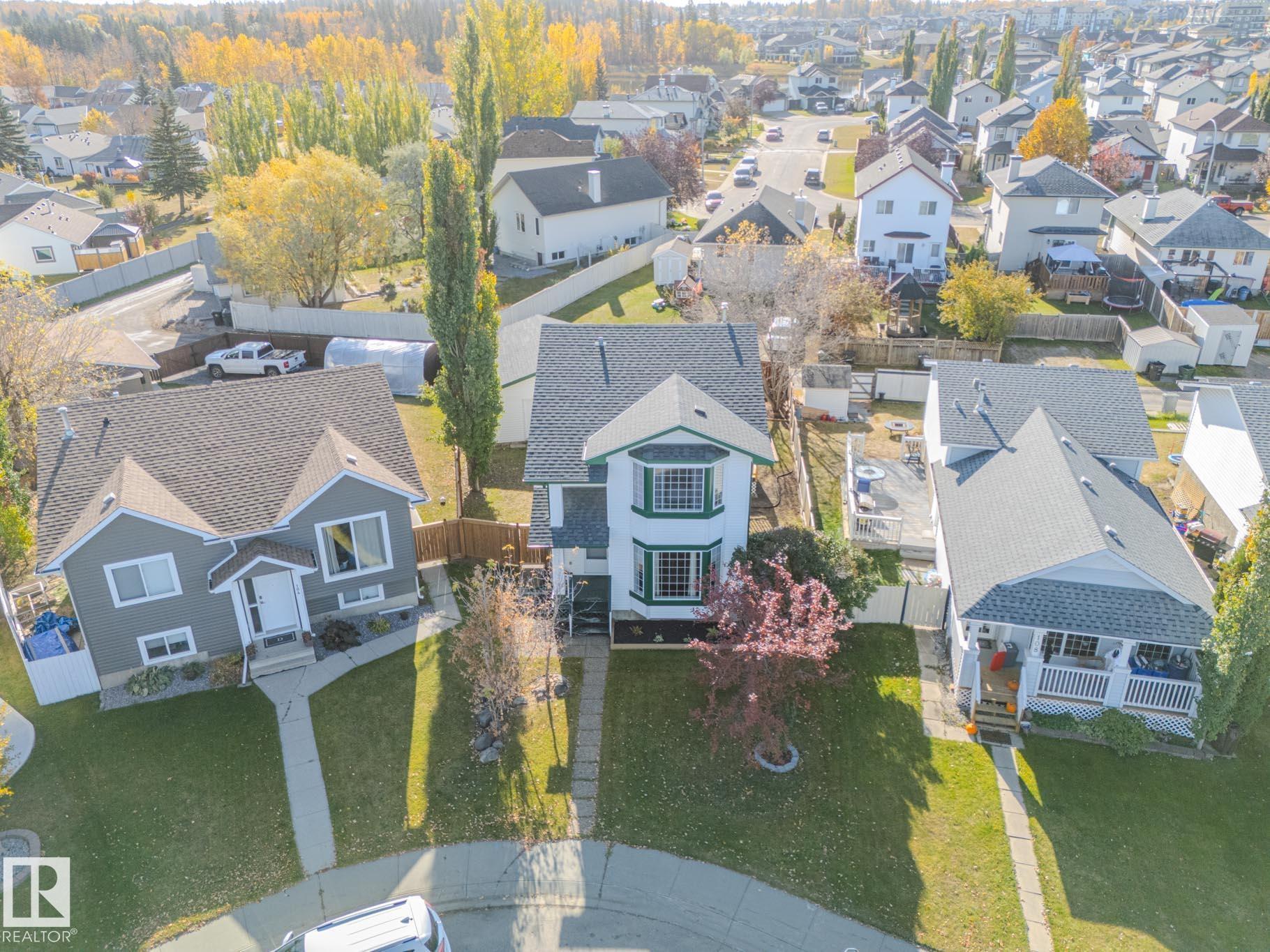 Photo 2 at 106 Heatherglen Crescent, Heatherglen, Spruce Grove