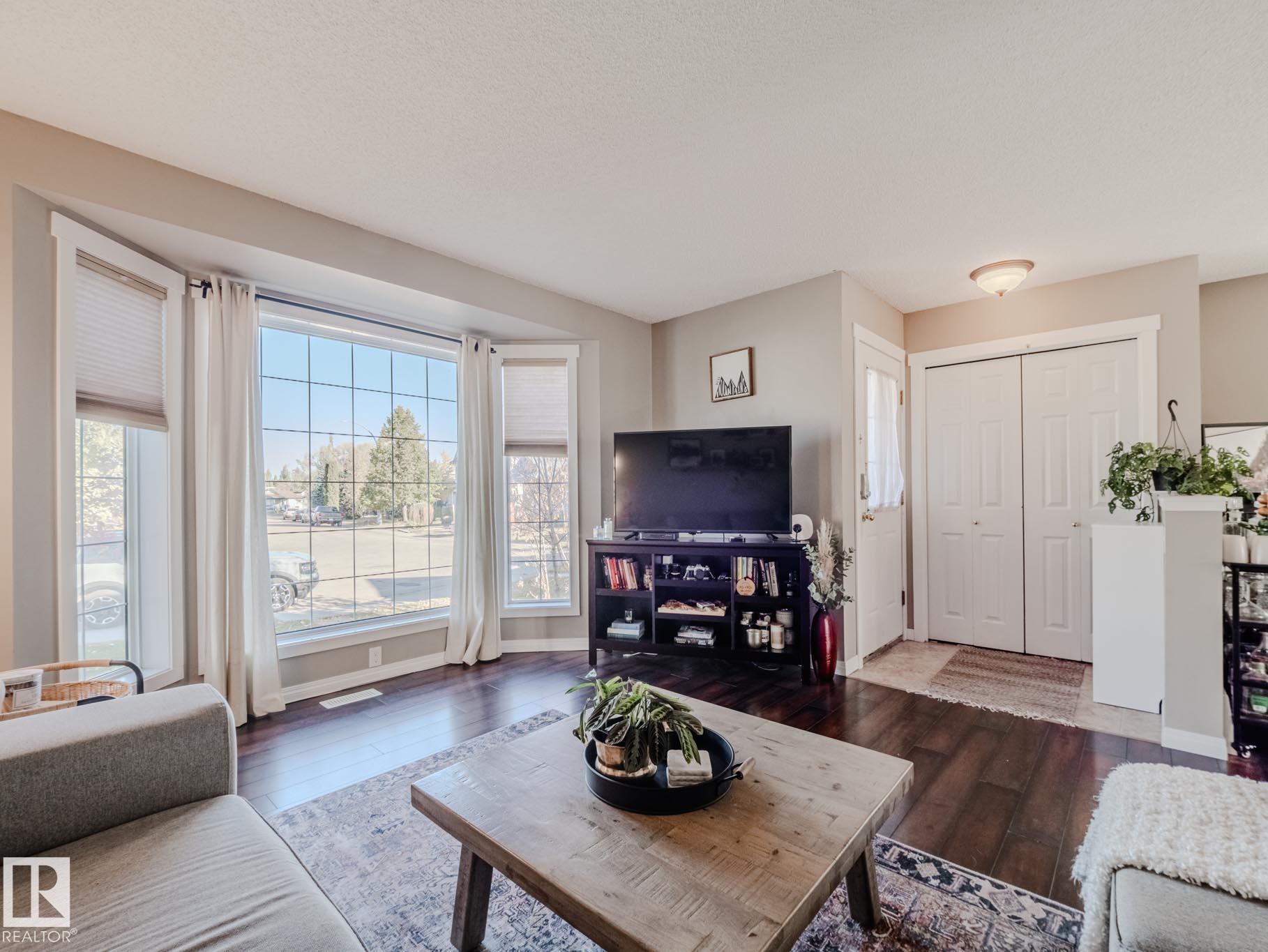 Photo 15 at 106 Heatherglen Crescent, Heatherglen, Spruce Grove