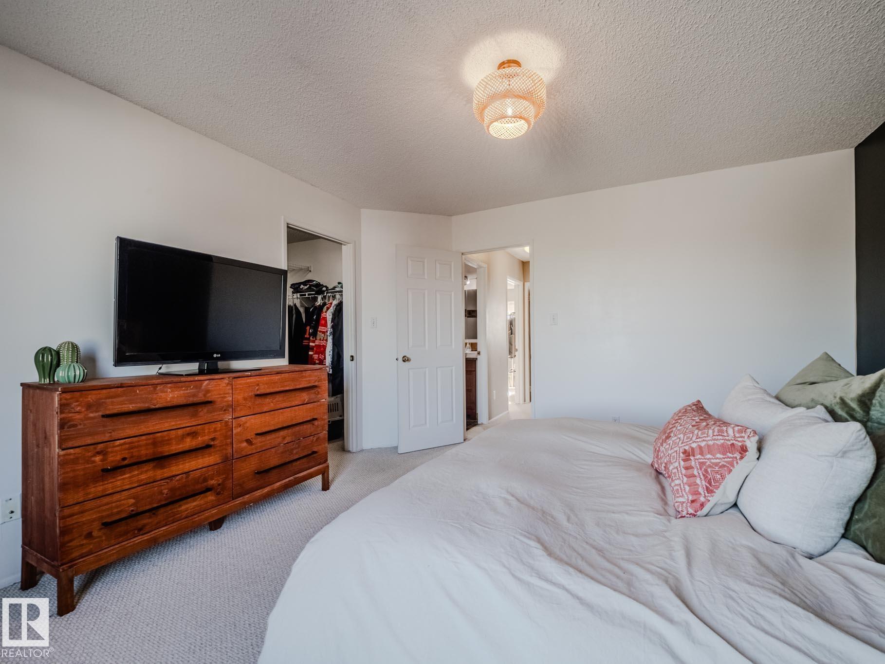 Photo 41 at 106 Heatherglen Crescent, Heatherglen, Spruce Grove