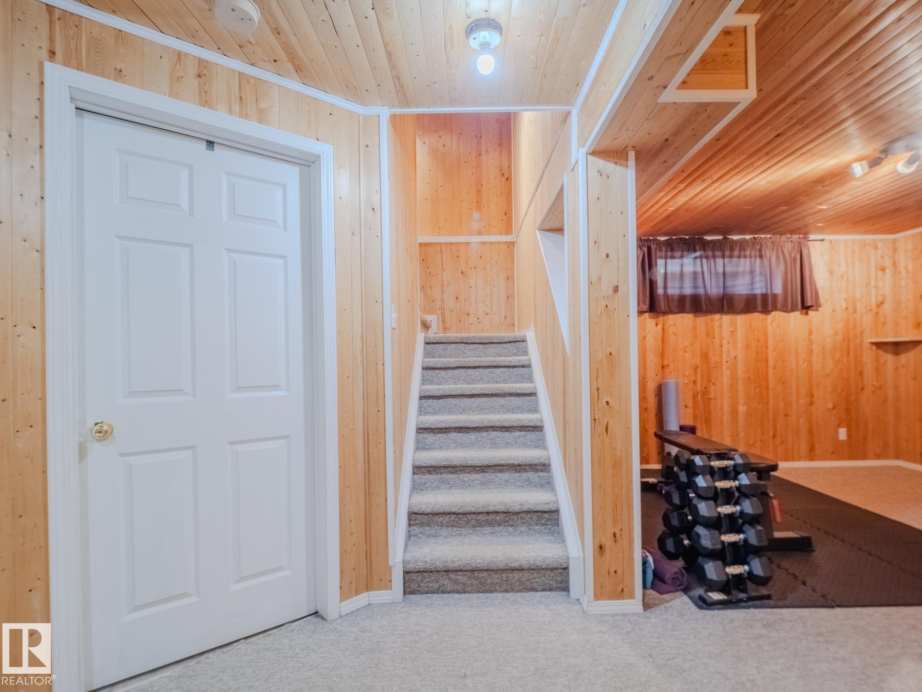 Photo 51 at 106 Heatherglen Crescent, Heatherglen, Spruce Grove