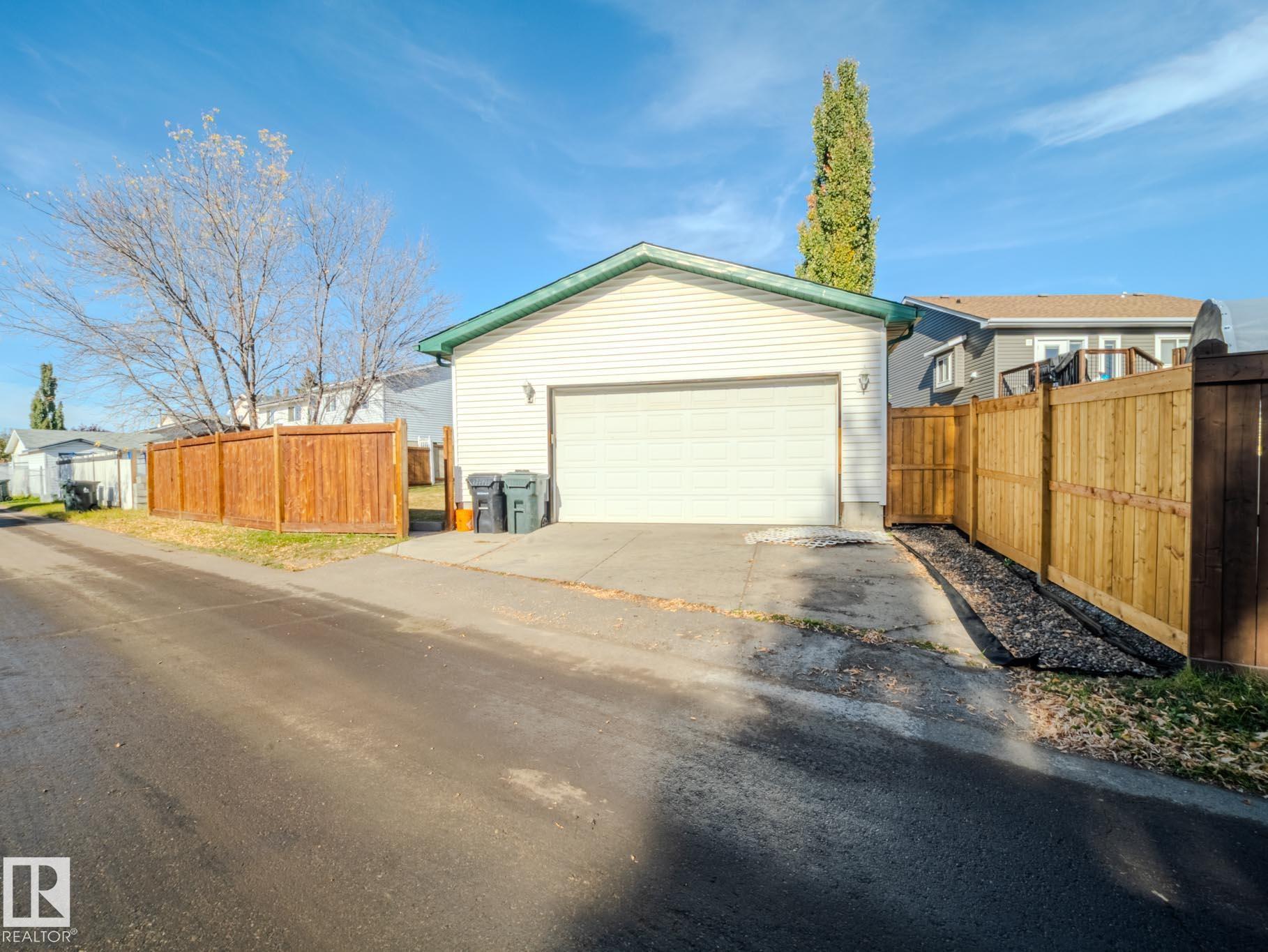 Photo 69 at 106 Heatherglen Crescent, Heatherglen, Spruce Grove