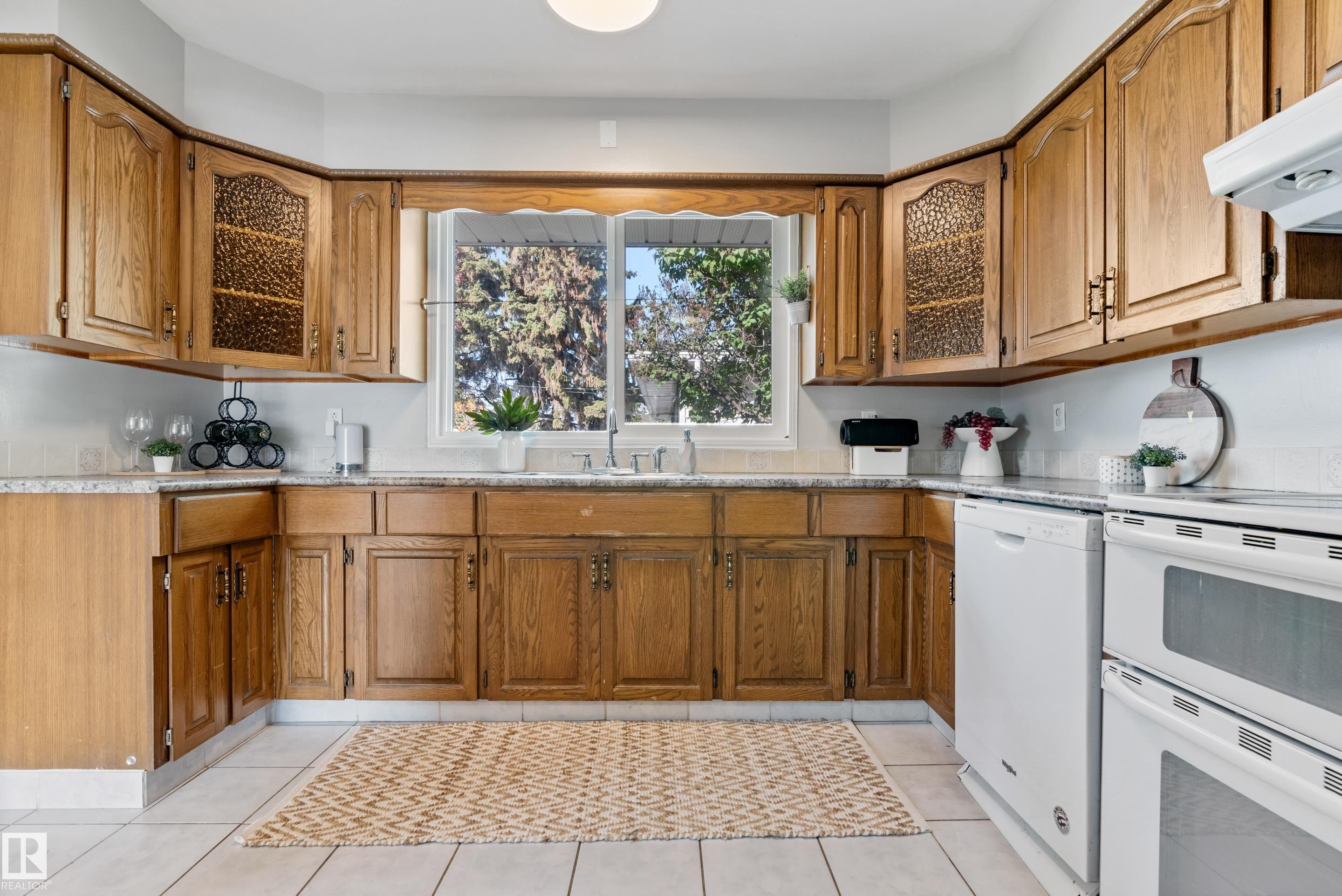 Photo 15 at 7104 95 Avenue NW, Ottewell, Edmonton