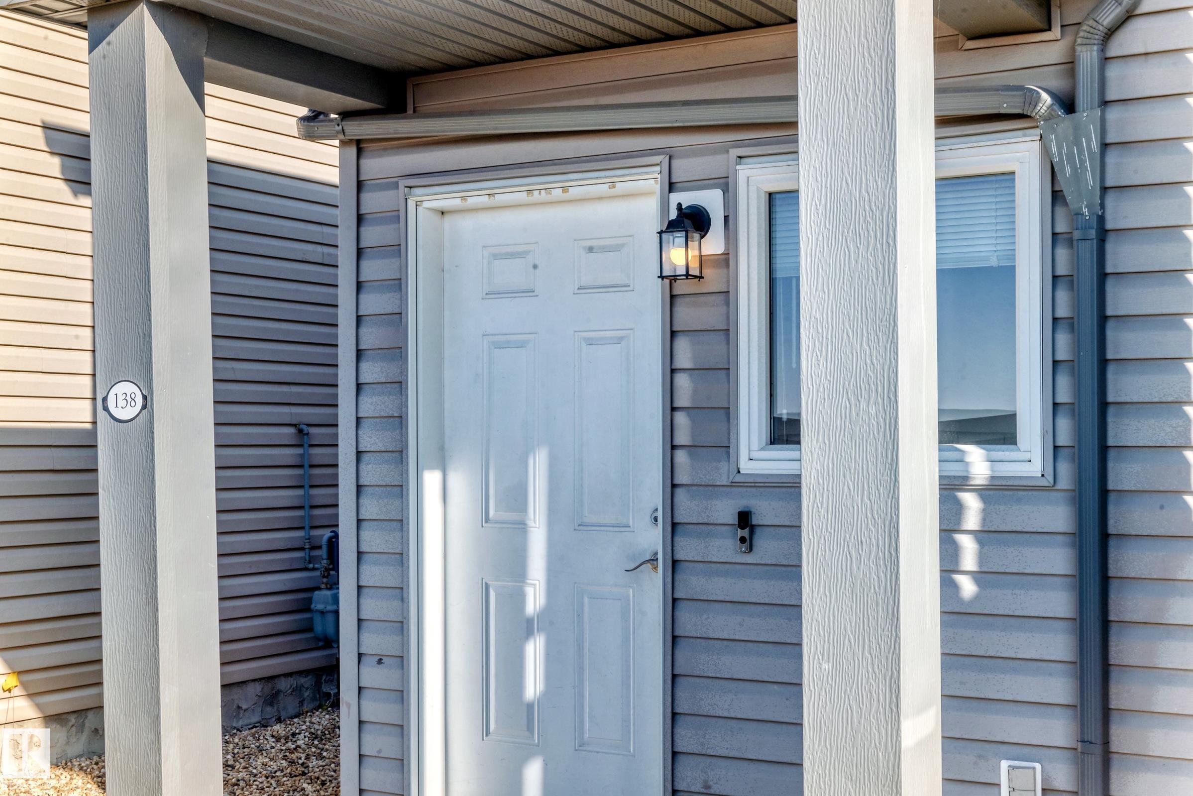 Photo 3 at 138 - 142 Selkirk Place, Suntree, Leduc