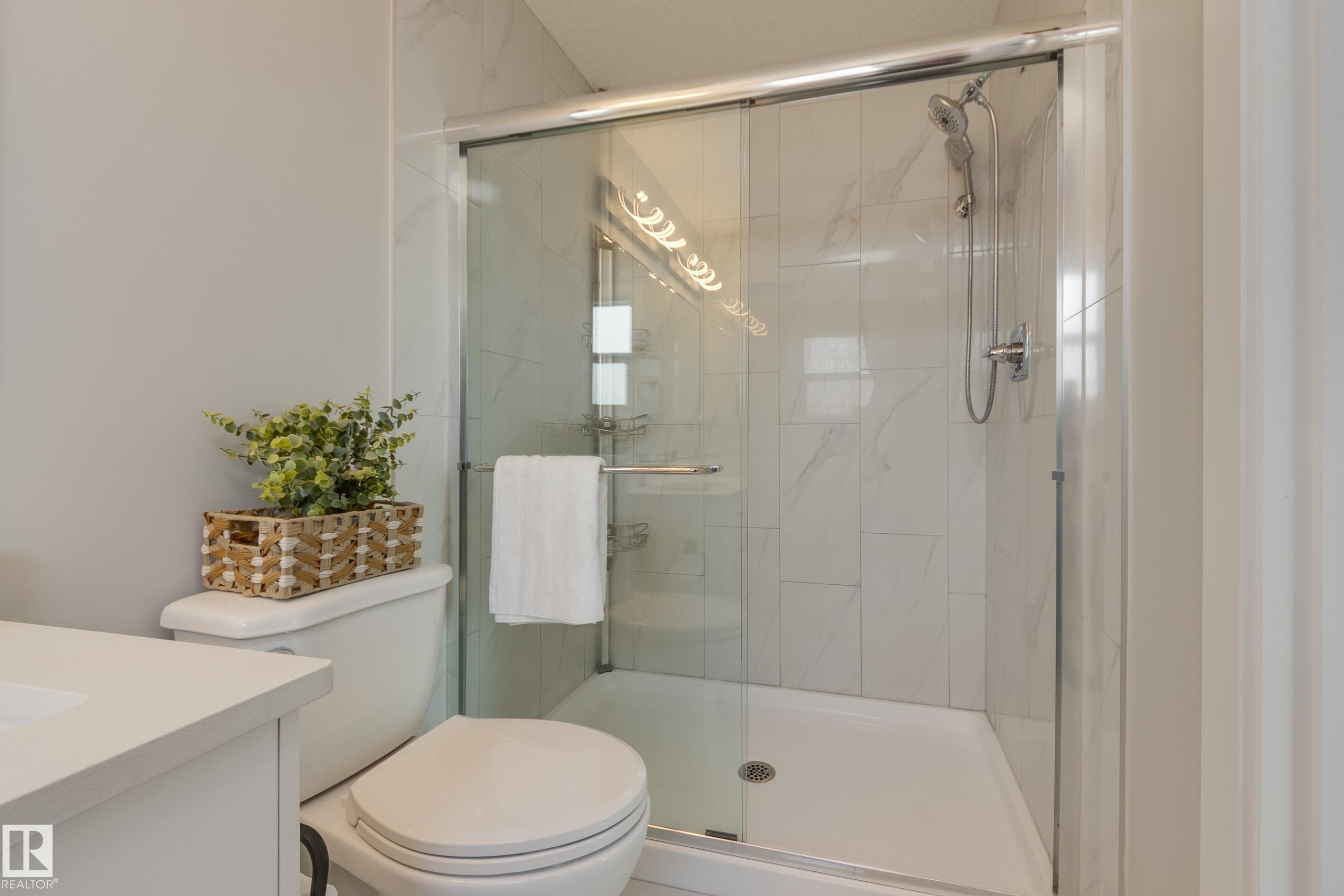 Photo 35 at 205 Caledonia Drive, Meadowview Park, Leduc